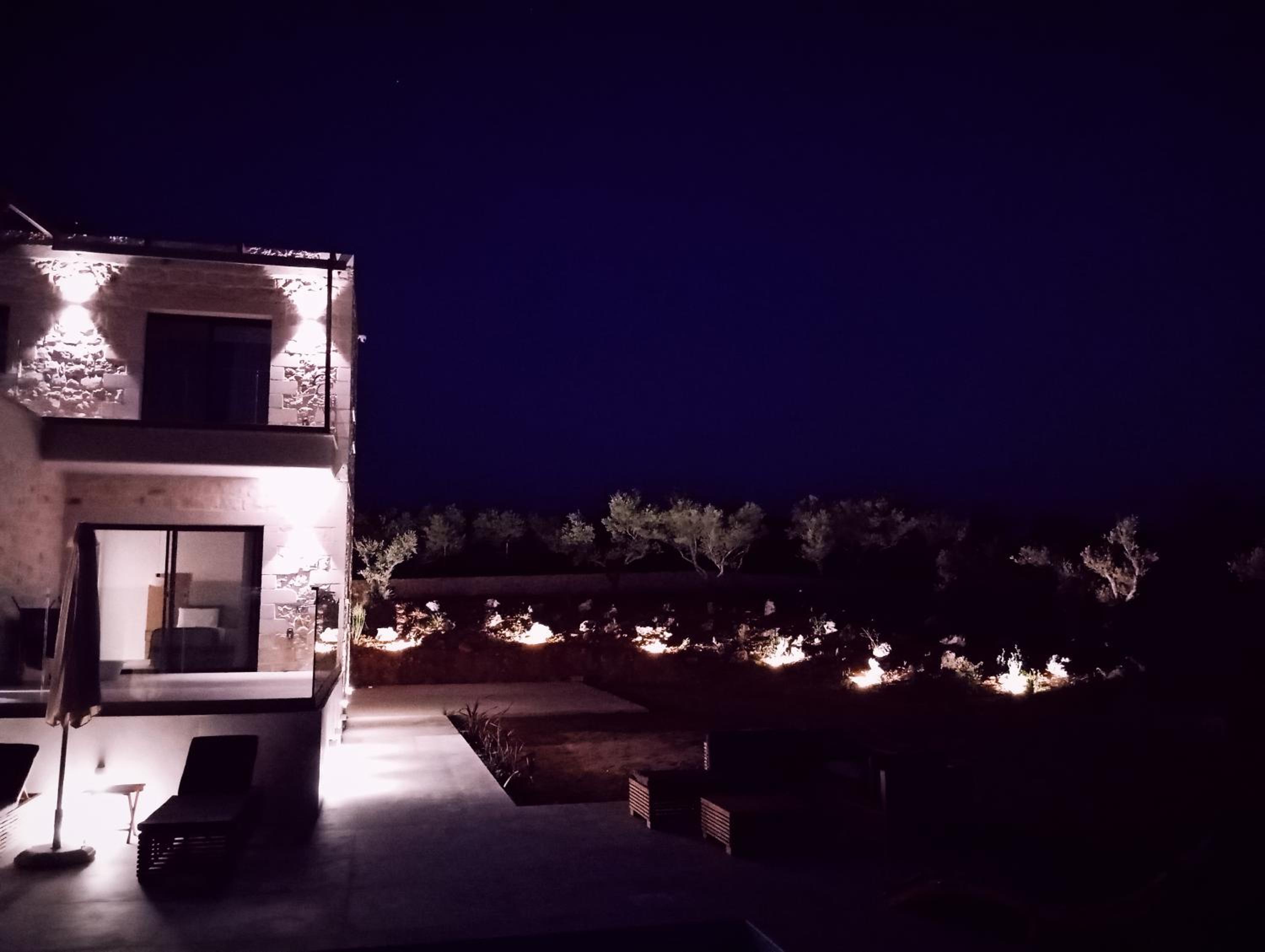 Three-Bedroom Villa photo 2