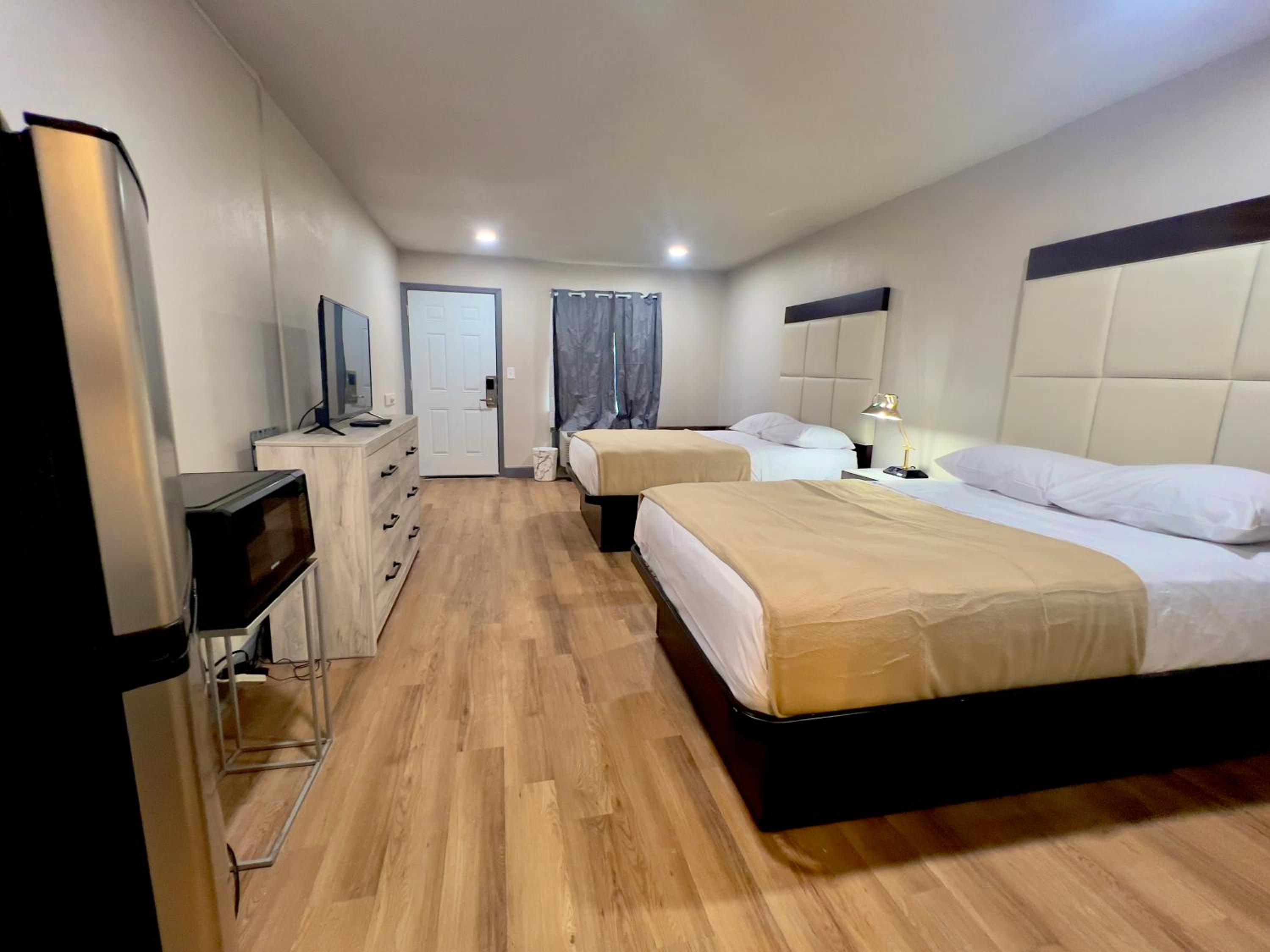 Deluxe Double Room - Photo 8