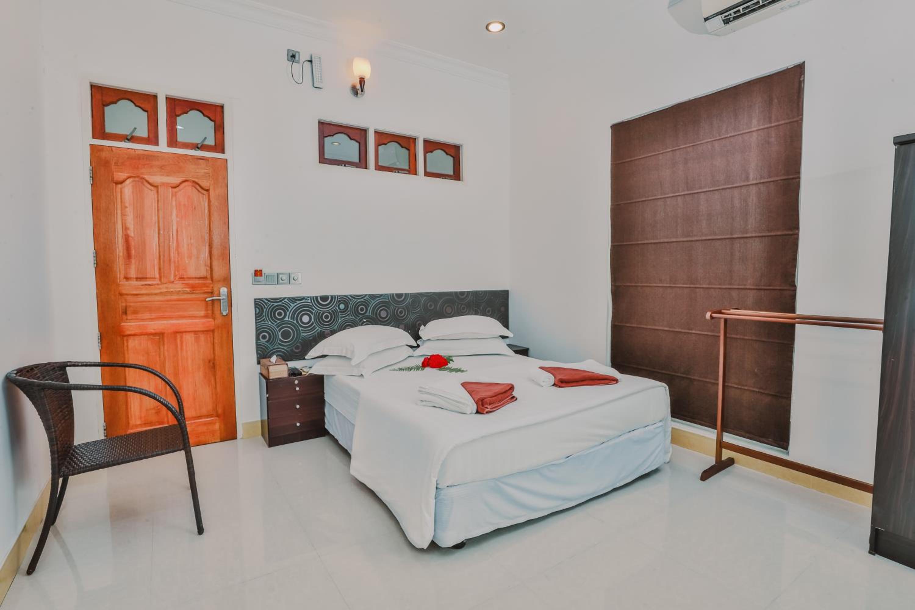Deluxe Double Room With Bath photo 3
