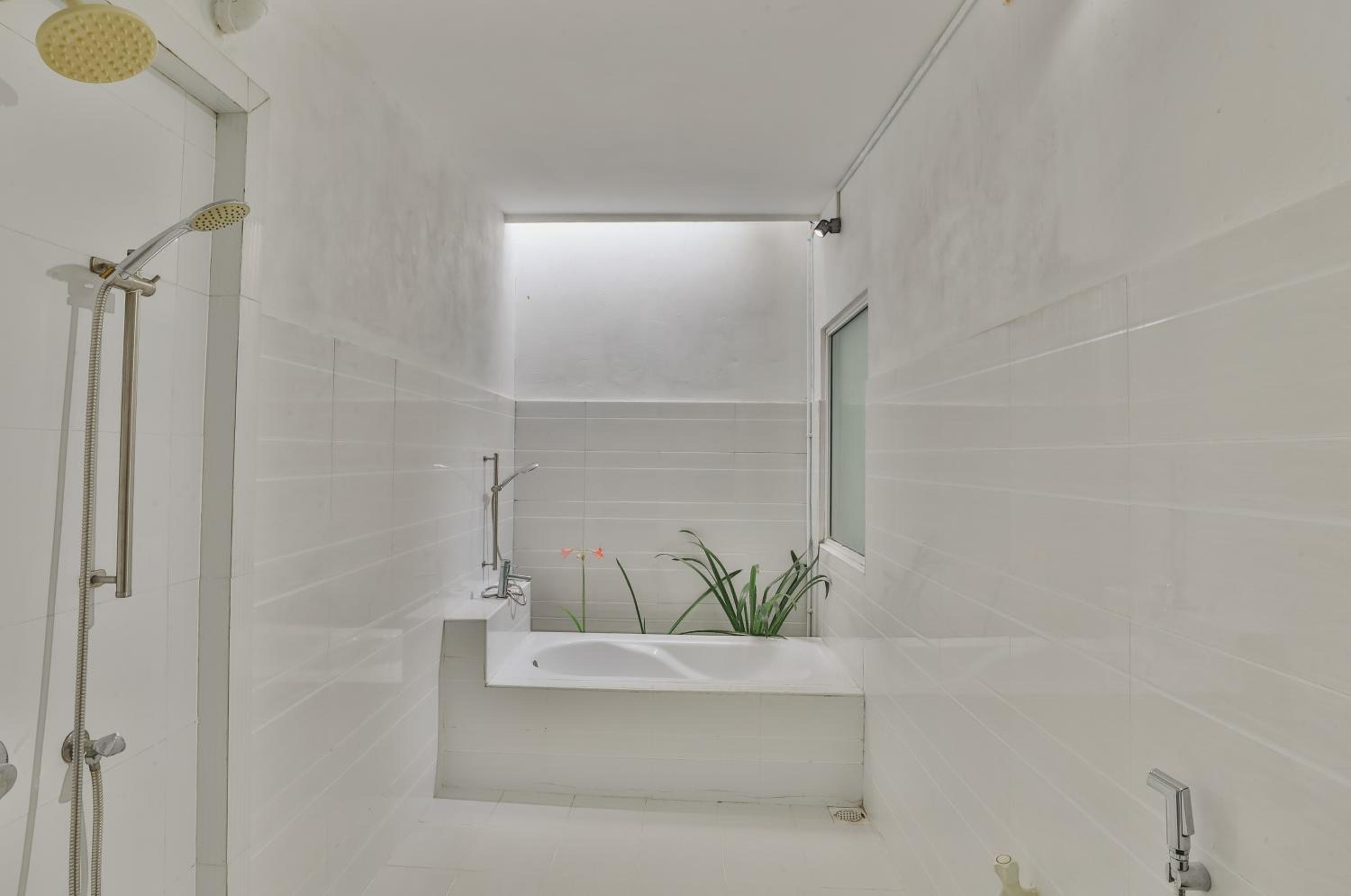 Deluxe Double Room with Bath photo 2