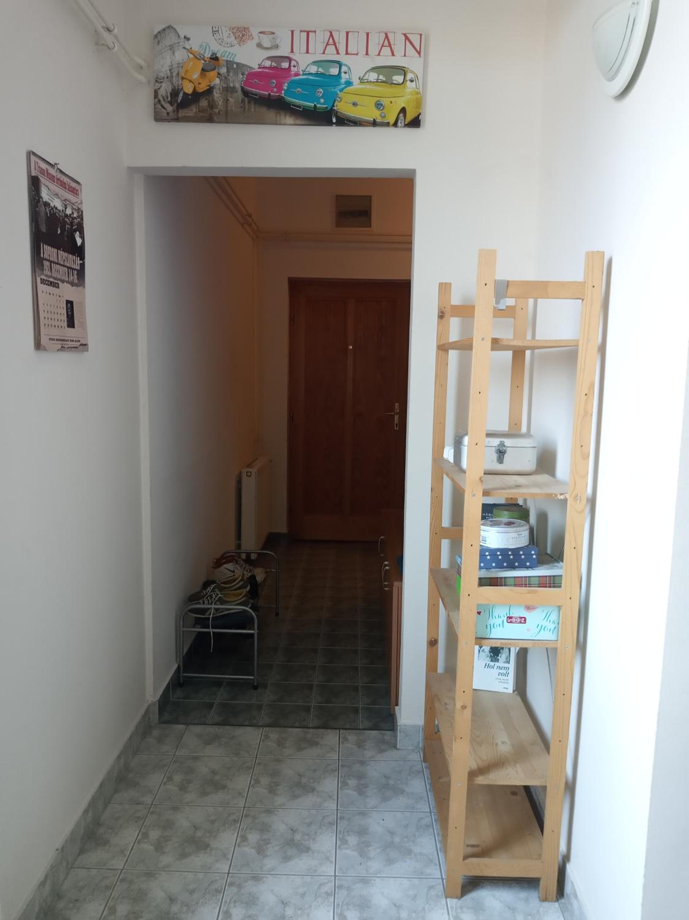 One-Bedroom Apartment photo 3