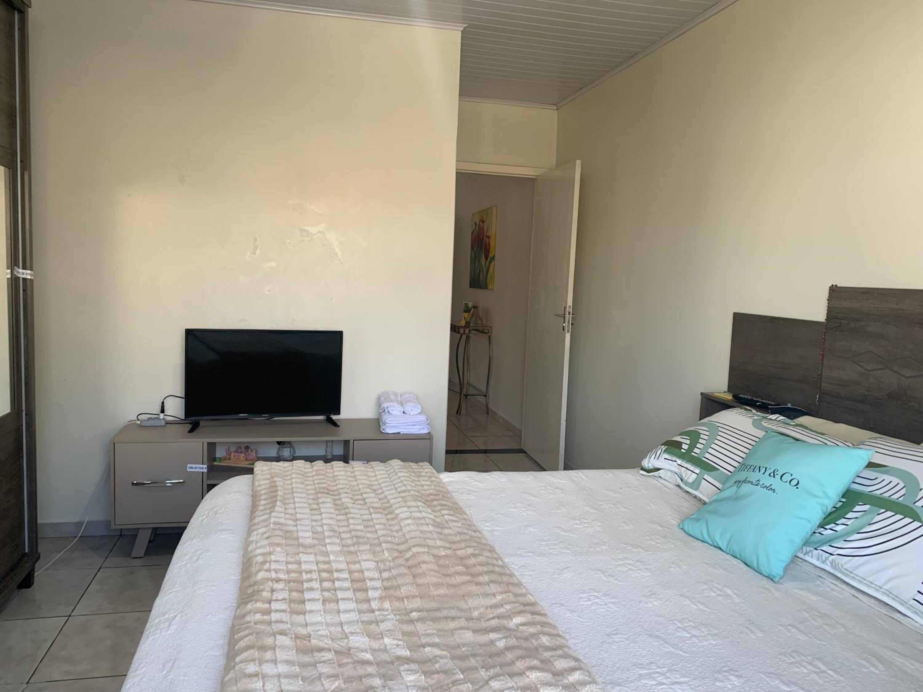 Three-Bedroom House photo 1