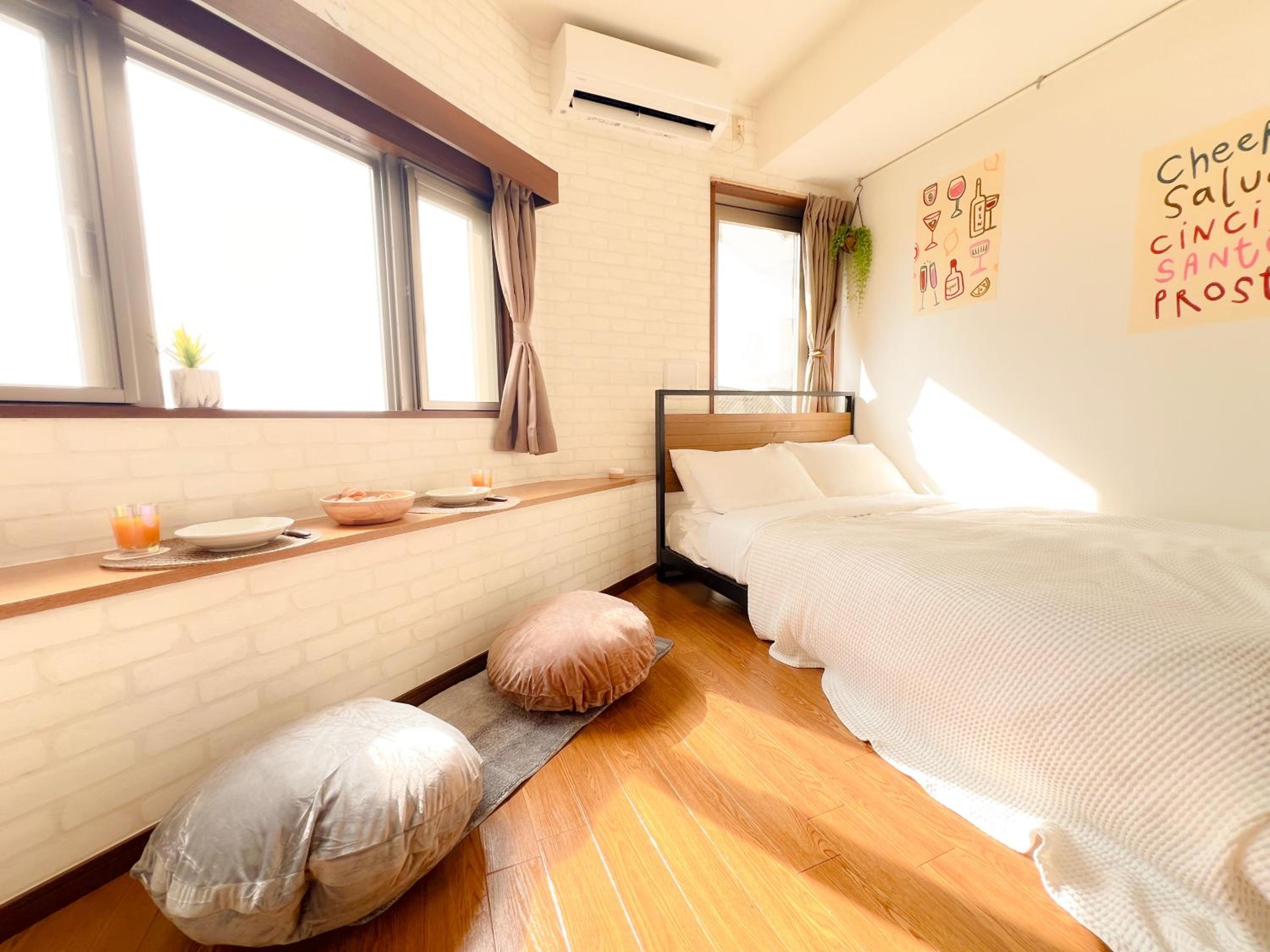 One-Bedroom Apartment photo 2