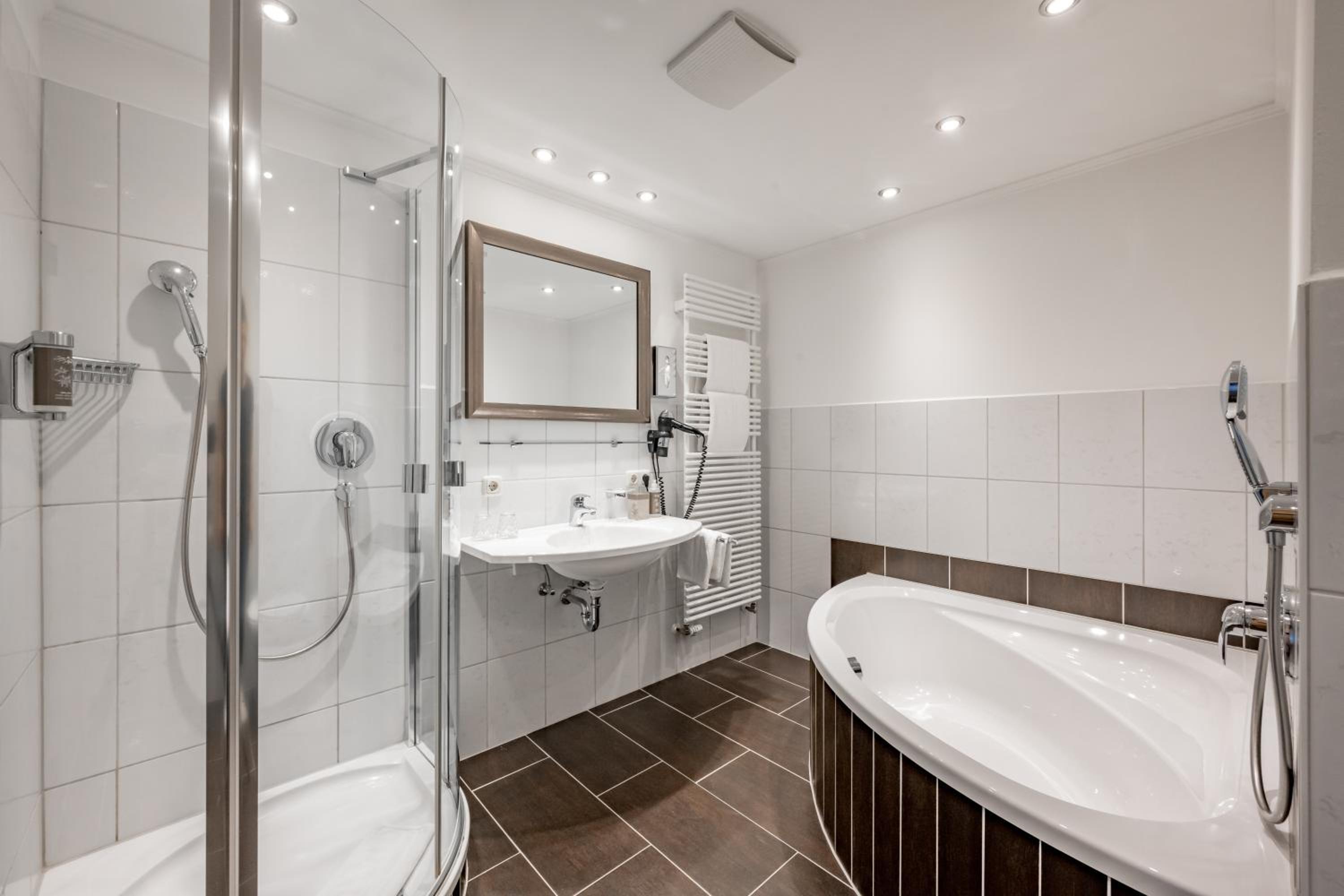 Double Room - Photo 18