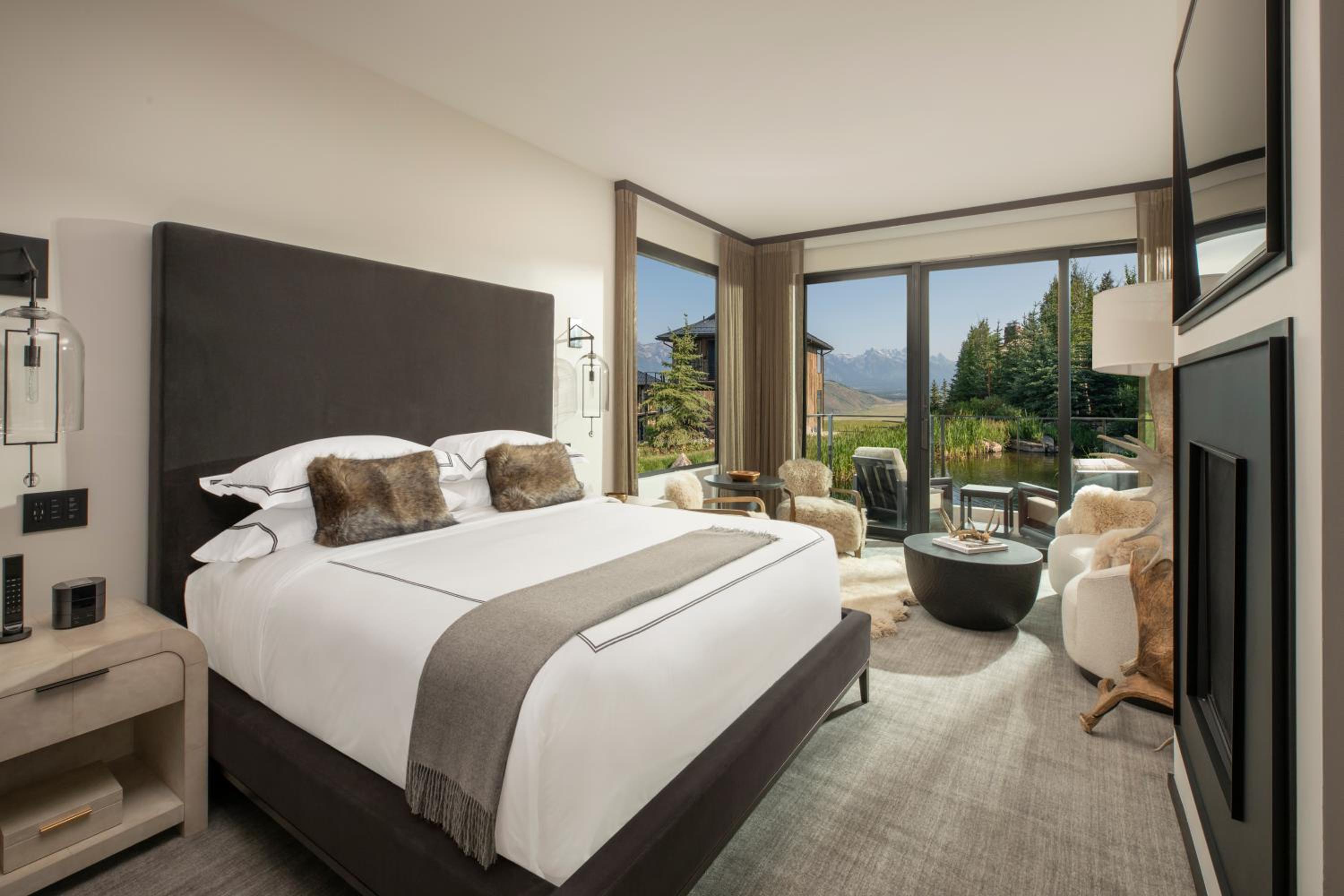 Grand Reflection Suite