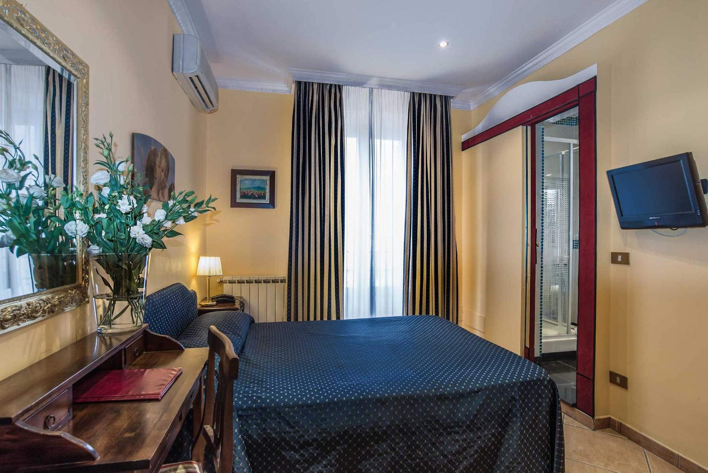 Double or Twin Room photo 2