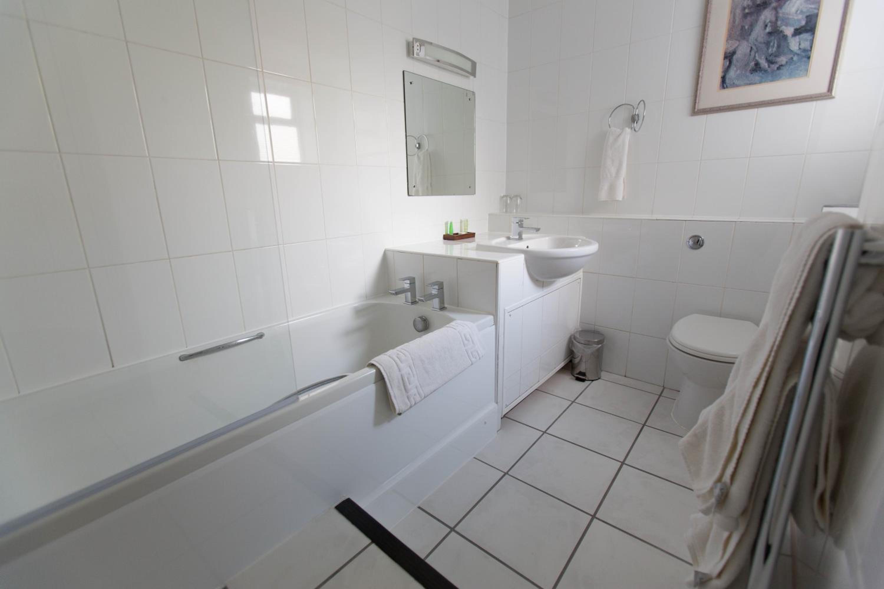 Standard Double Room - Photo 7