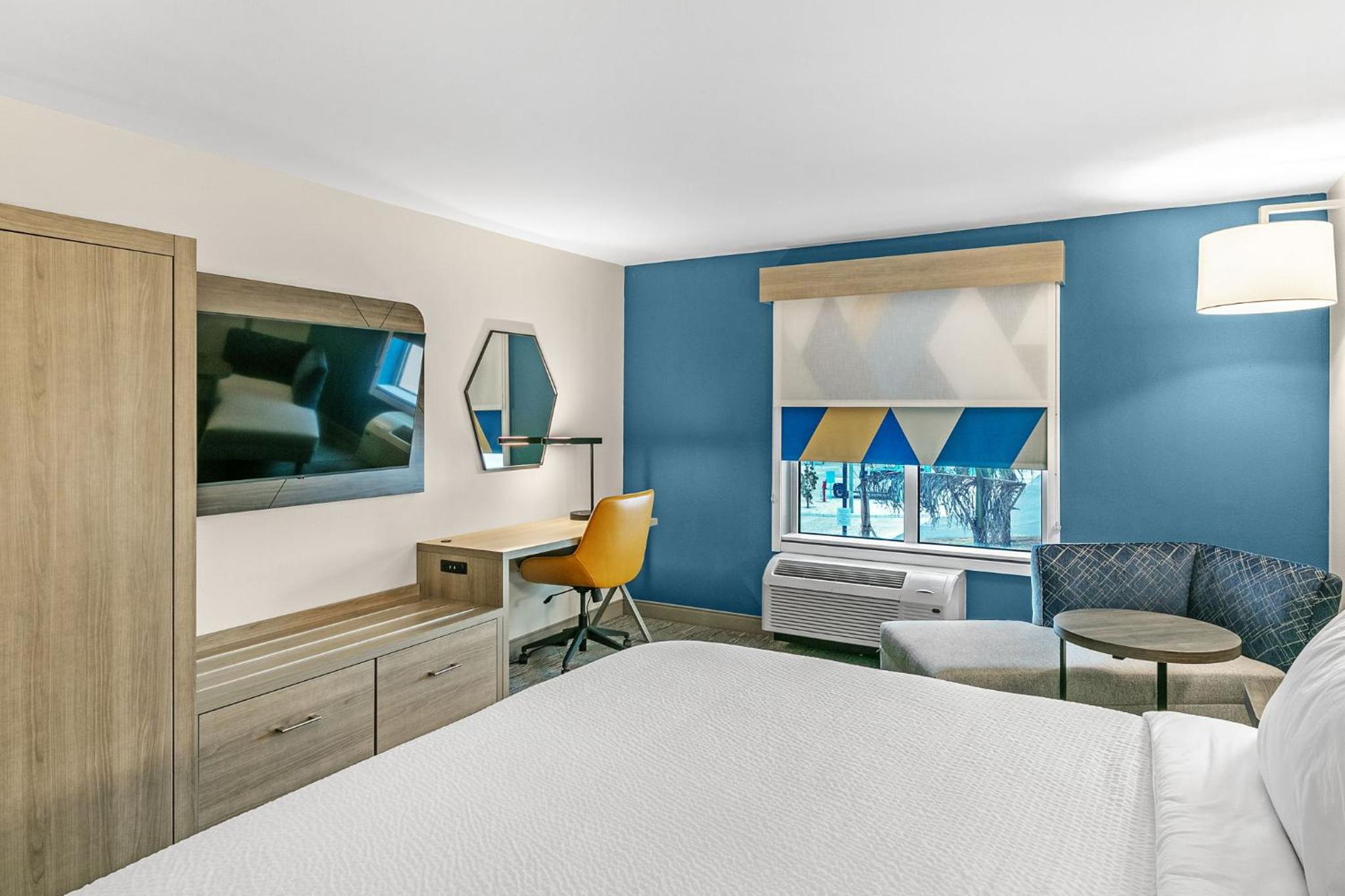 Standard King Room - Photo 1
