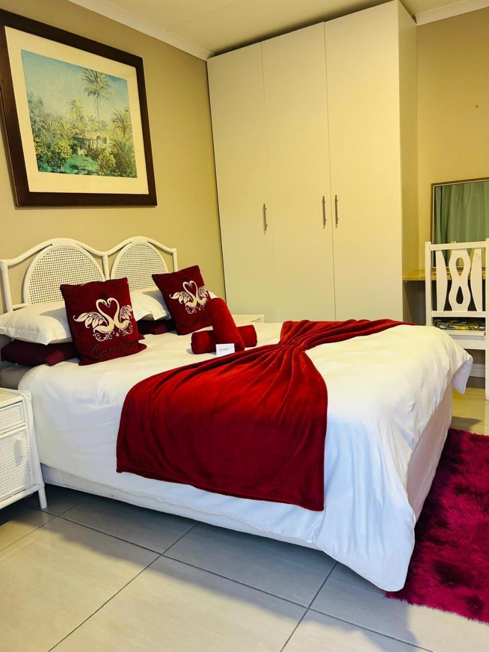  Double Room - Photo 1