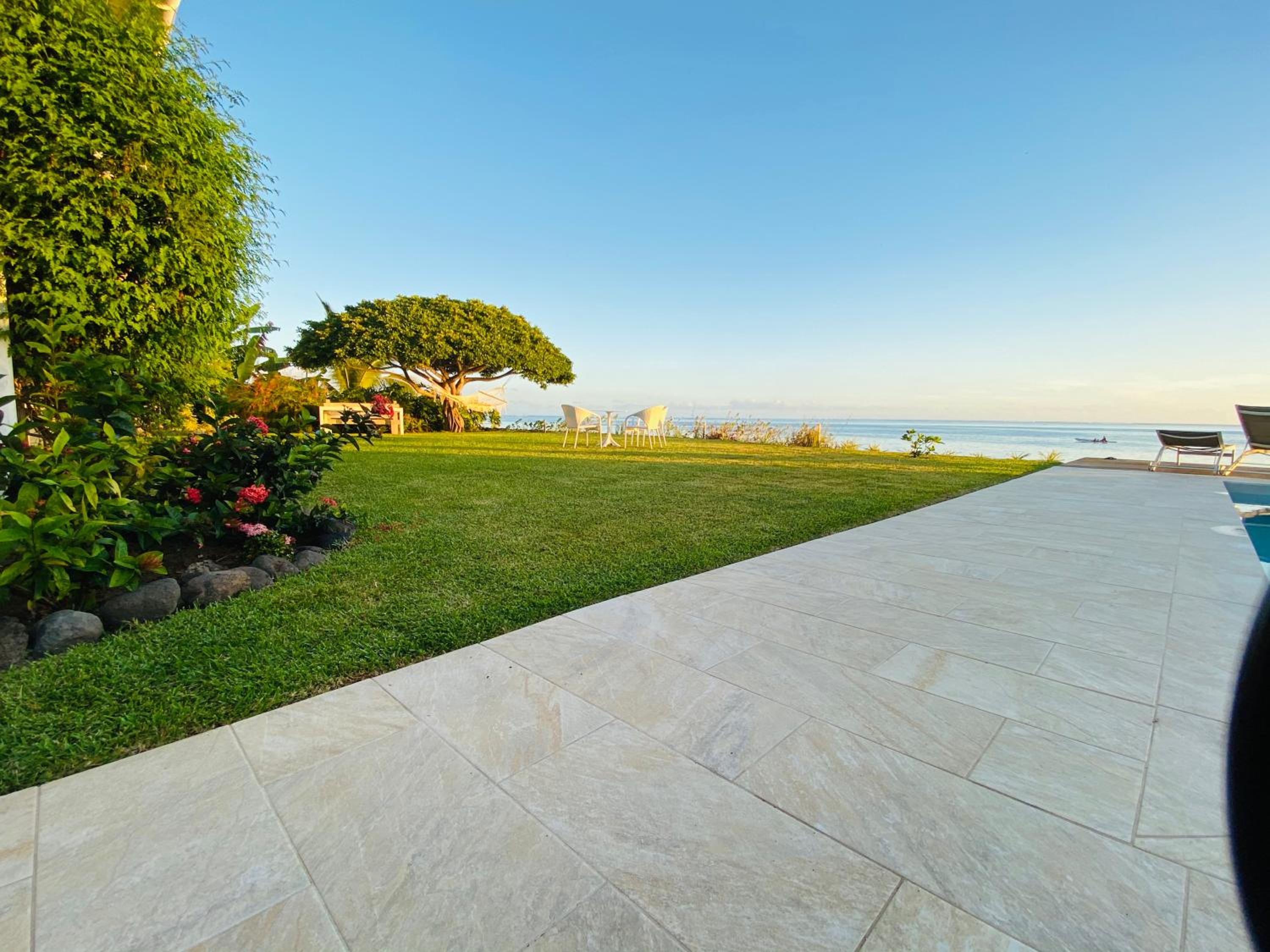 Villa photo 2