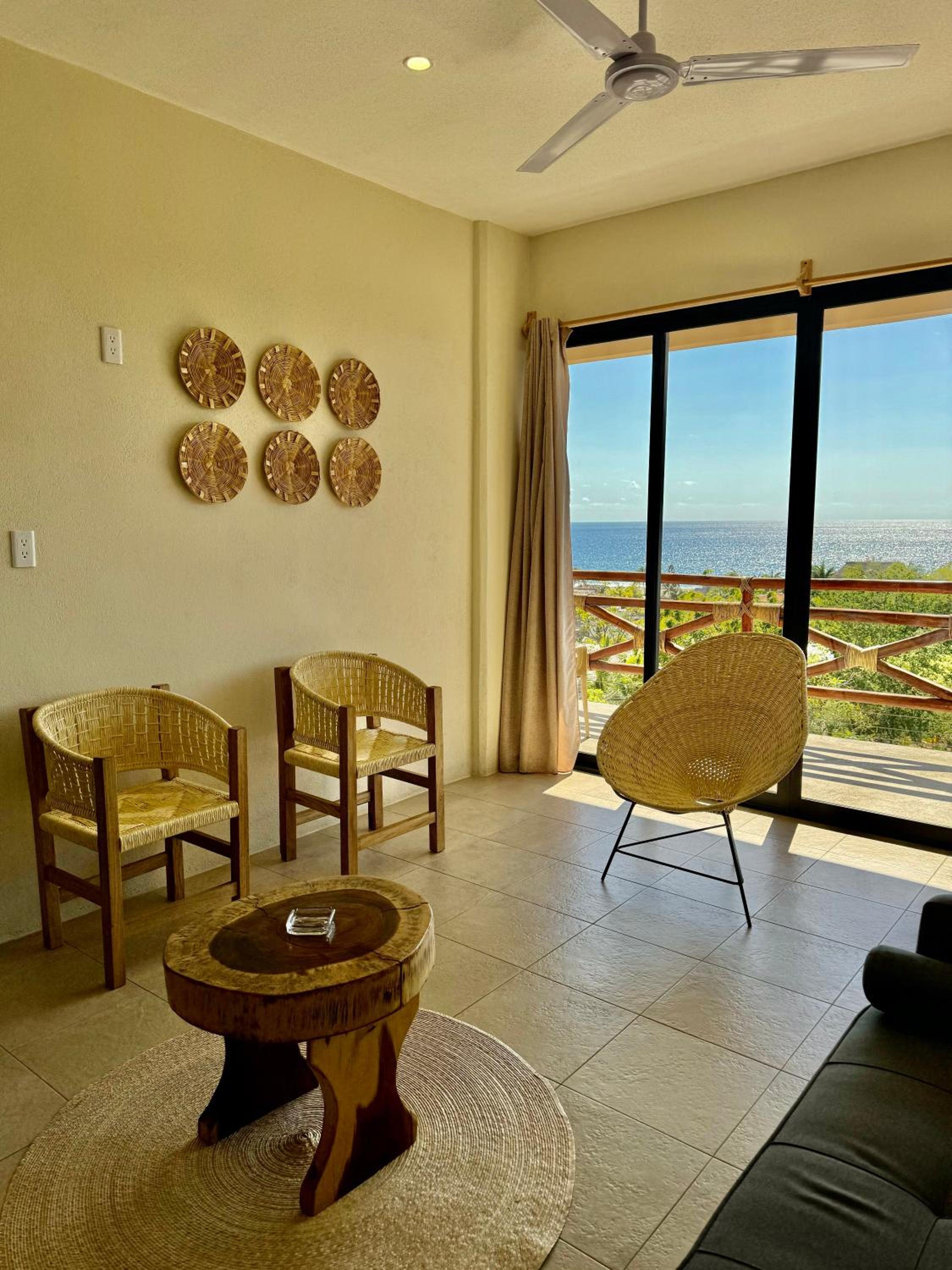 Apartment with Sea View photo 3