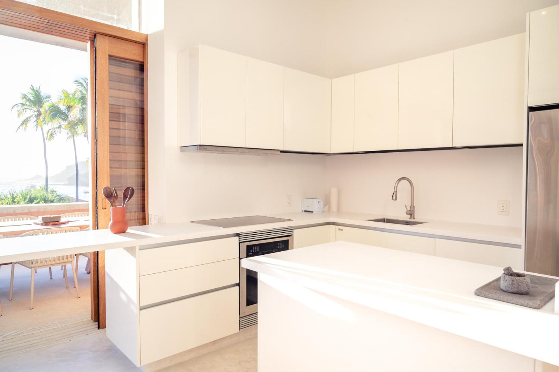 Deluxe Triple Room with Sea View photo 2