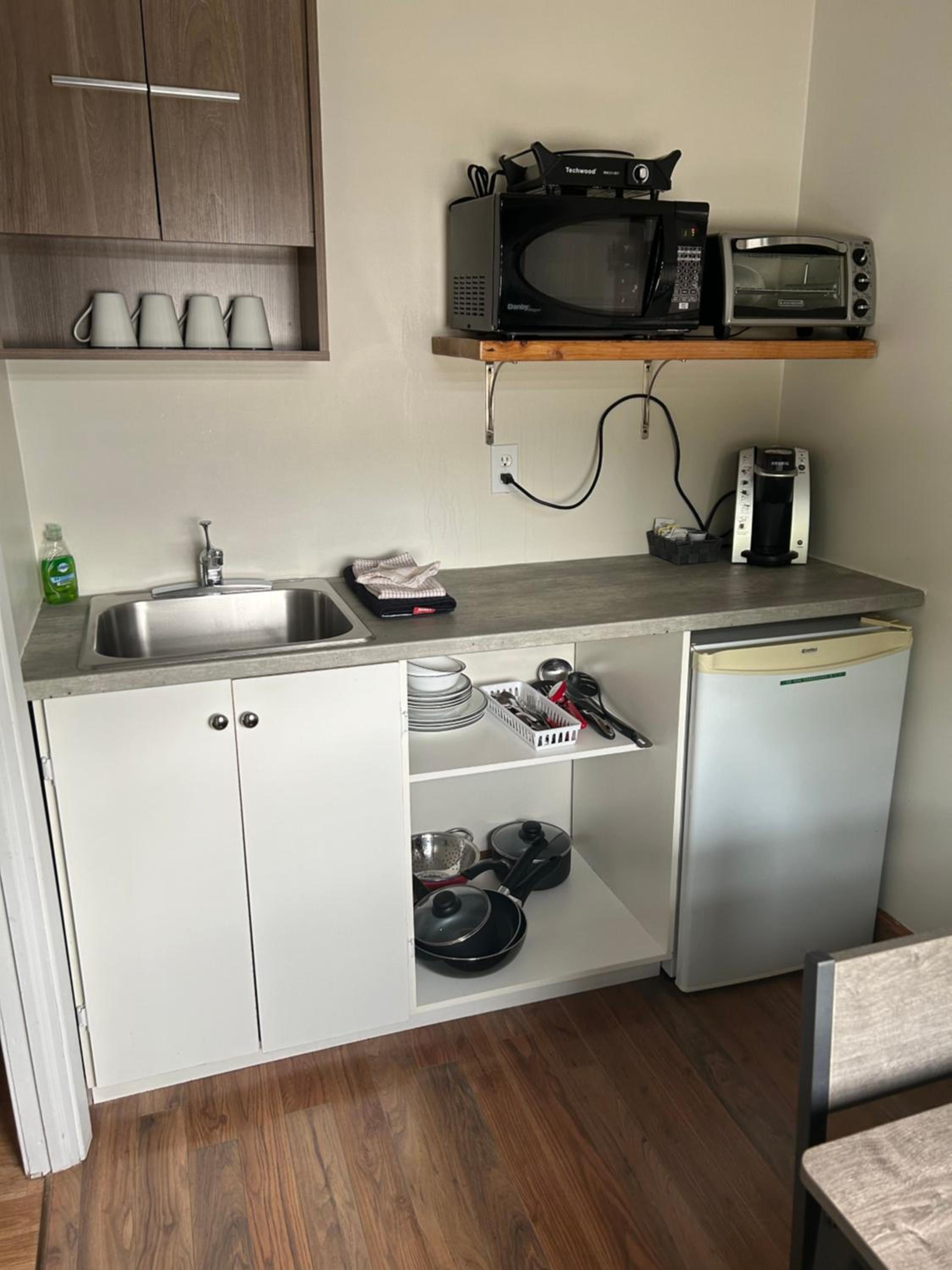 Double Room with Two Double Beds with Kitchenette photo 3