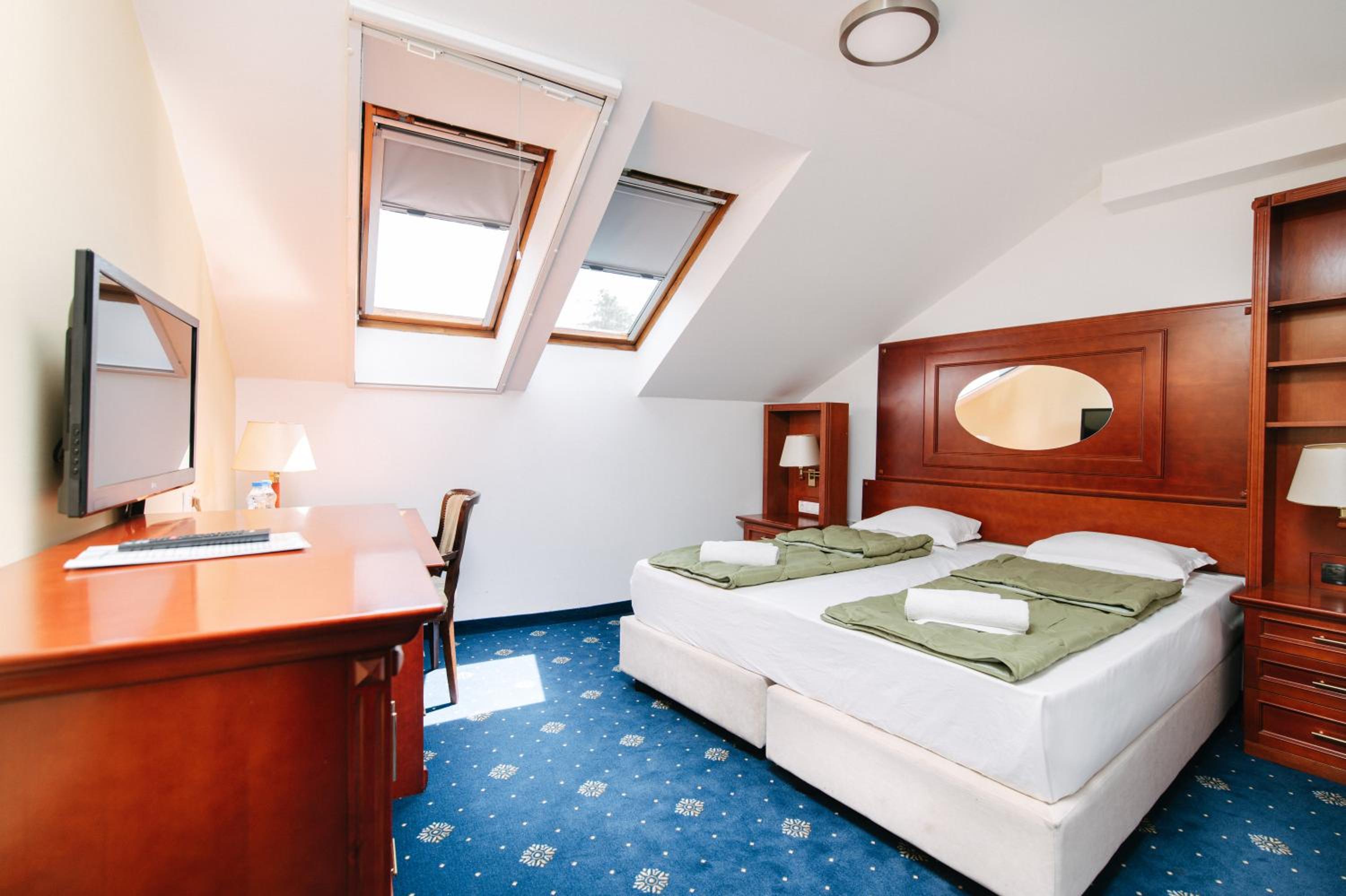 Double Room With Private Bathroom