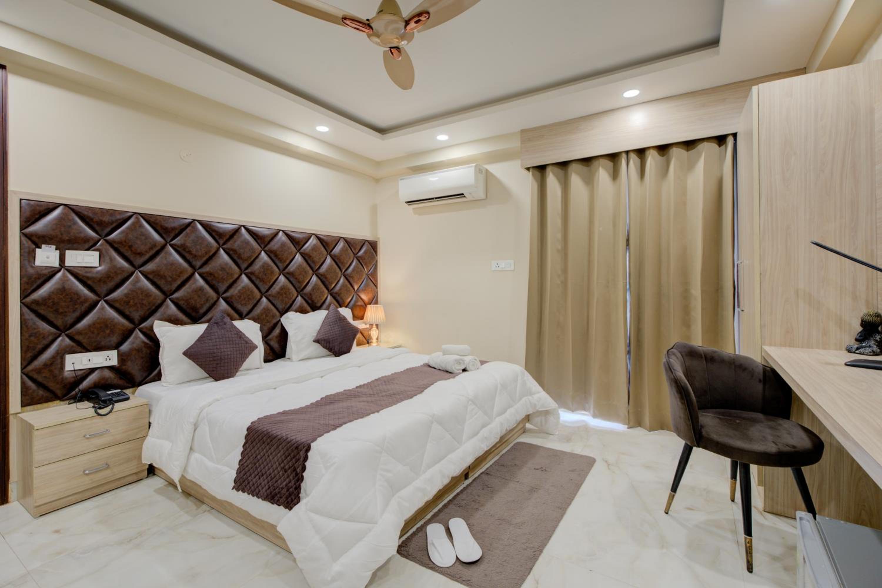 One-Bedroom Apartment with Balcony - Photo 10