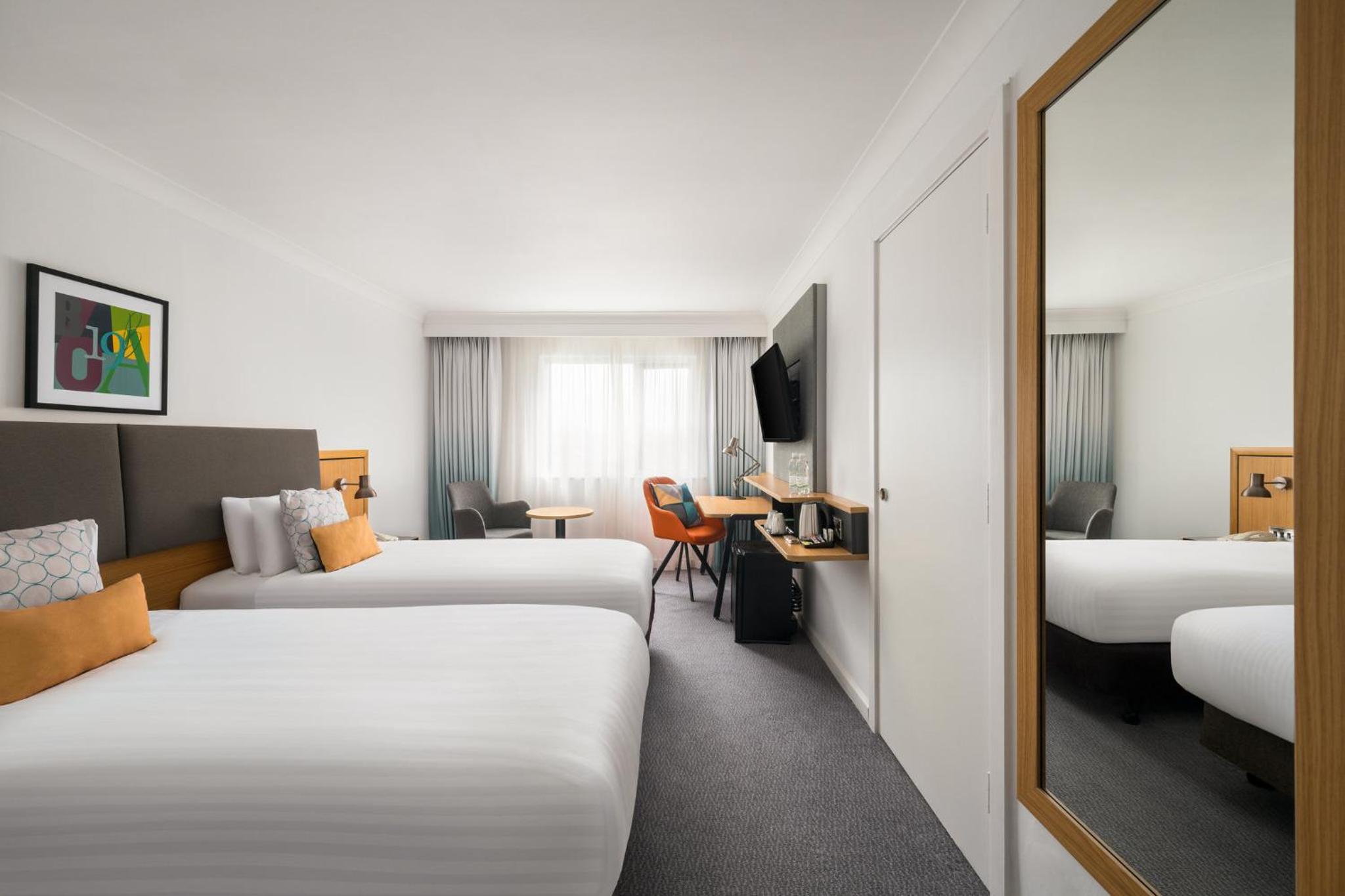 Standard Room with Two Single Beds - Photo 4