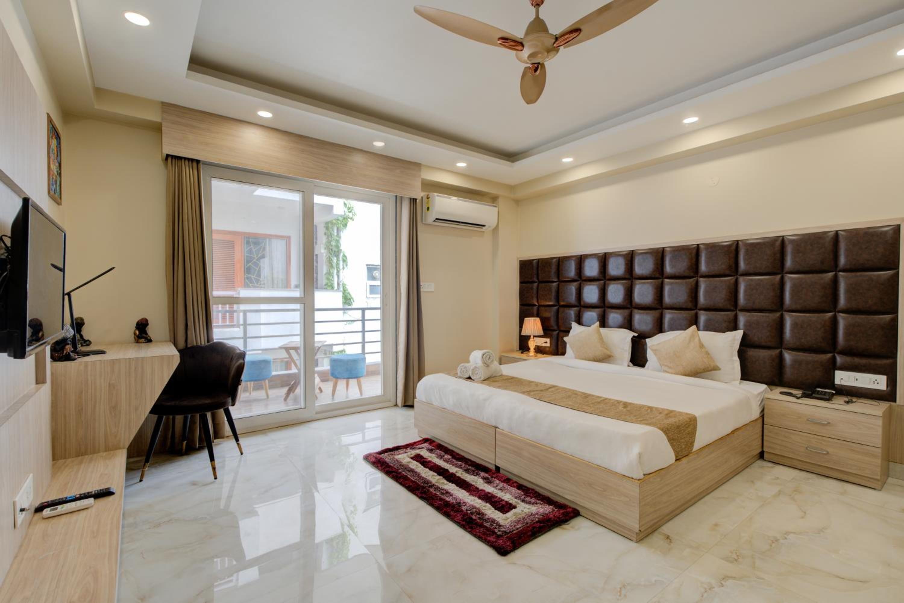 Superior One-Bedroom Apartment with Balcony photo 1