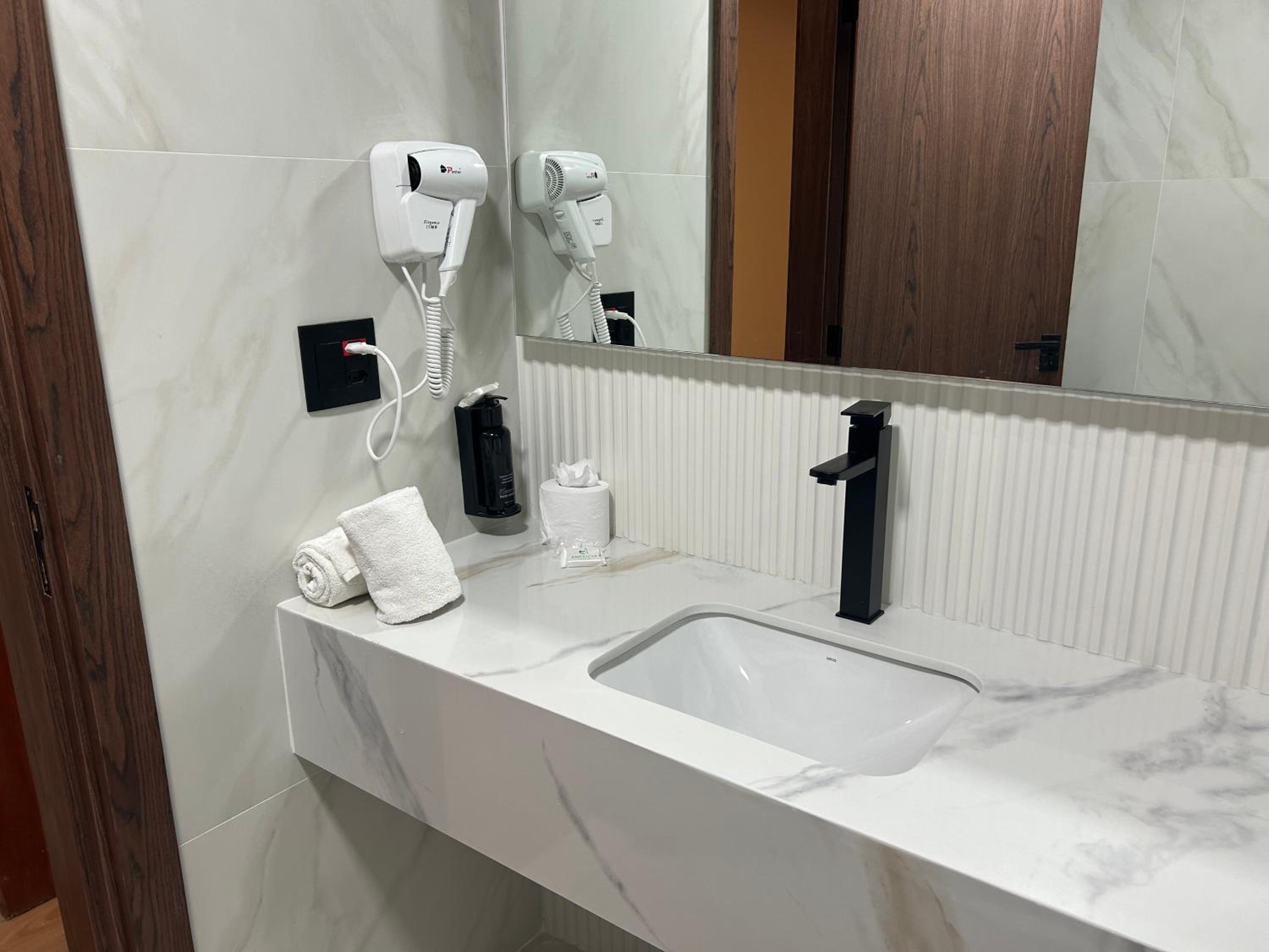 Luxury Triple Room - Photo 4