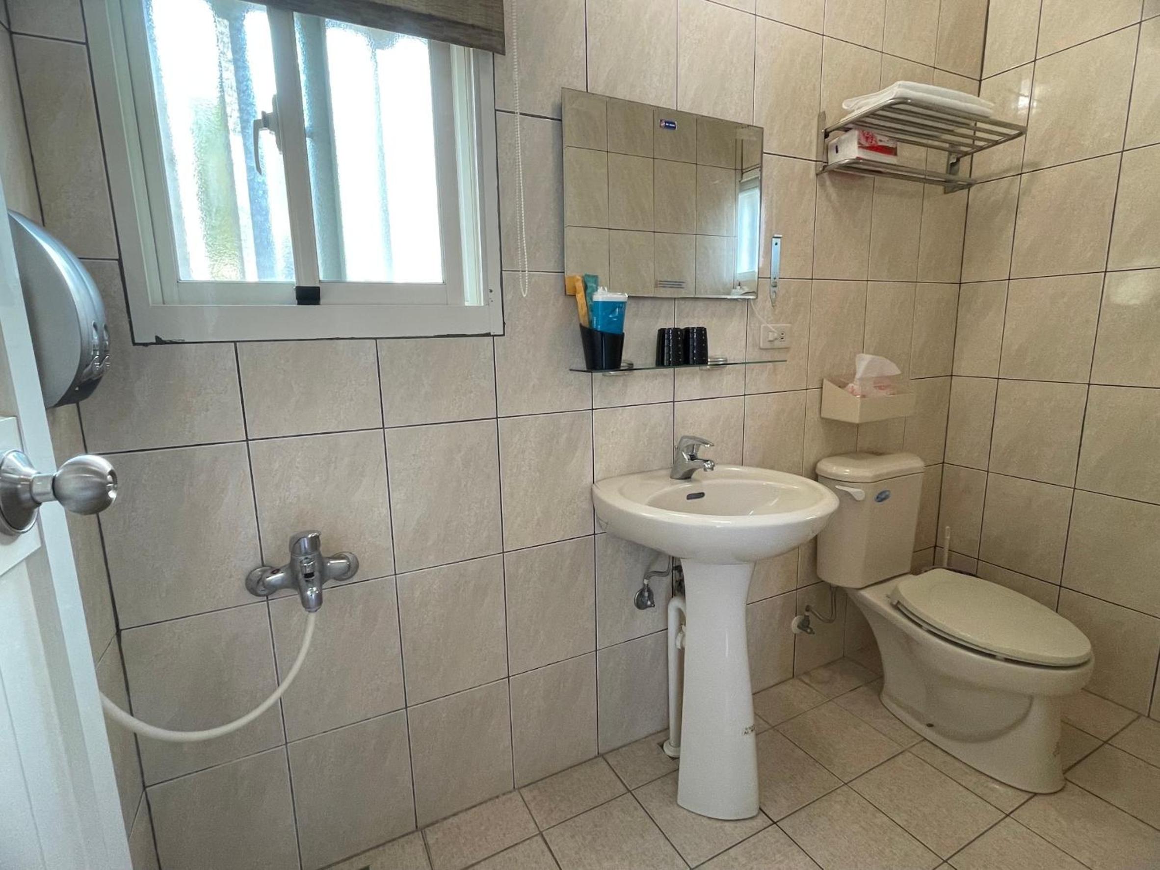 Double Room with Private Bathroom photo 2