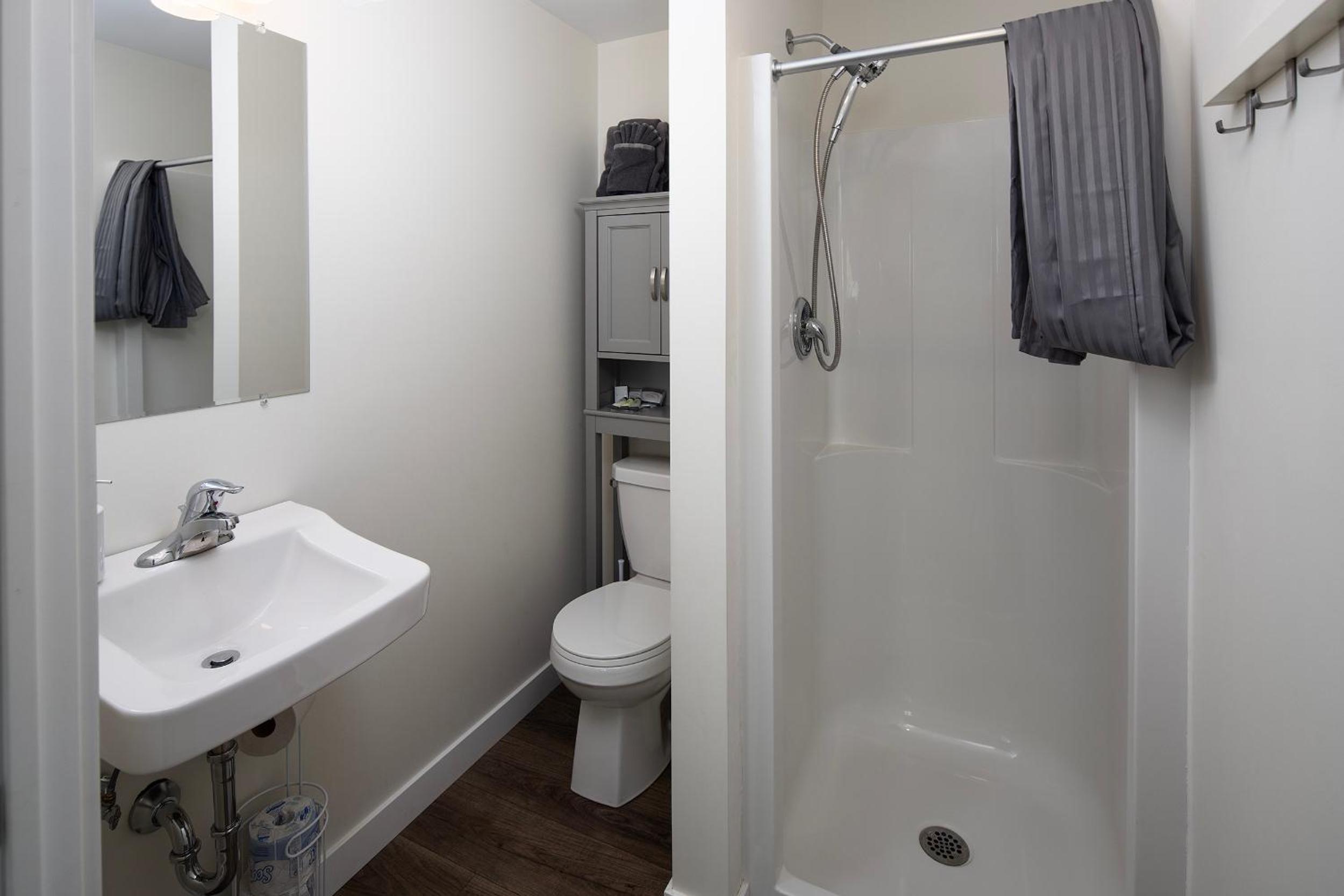 Quadruple Room With Bath photo 2