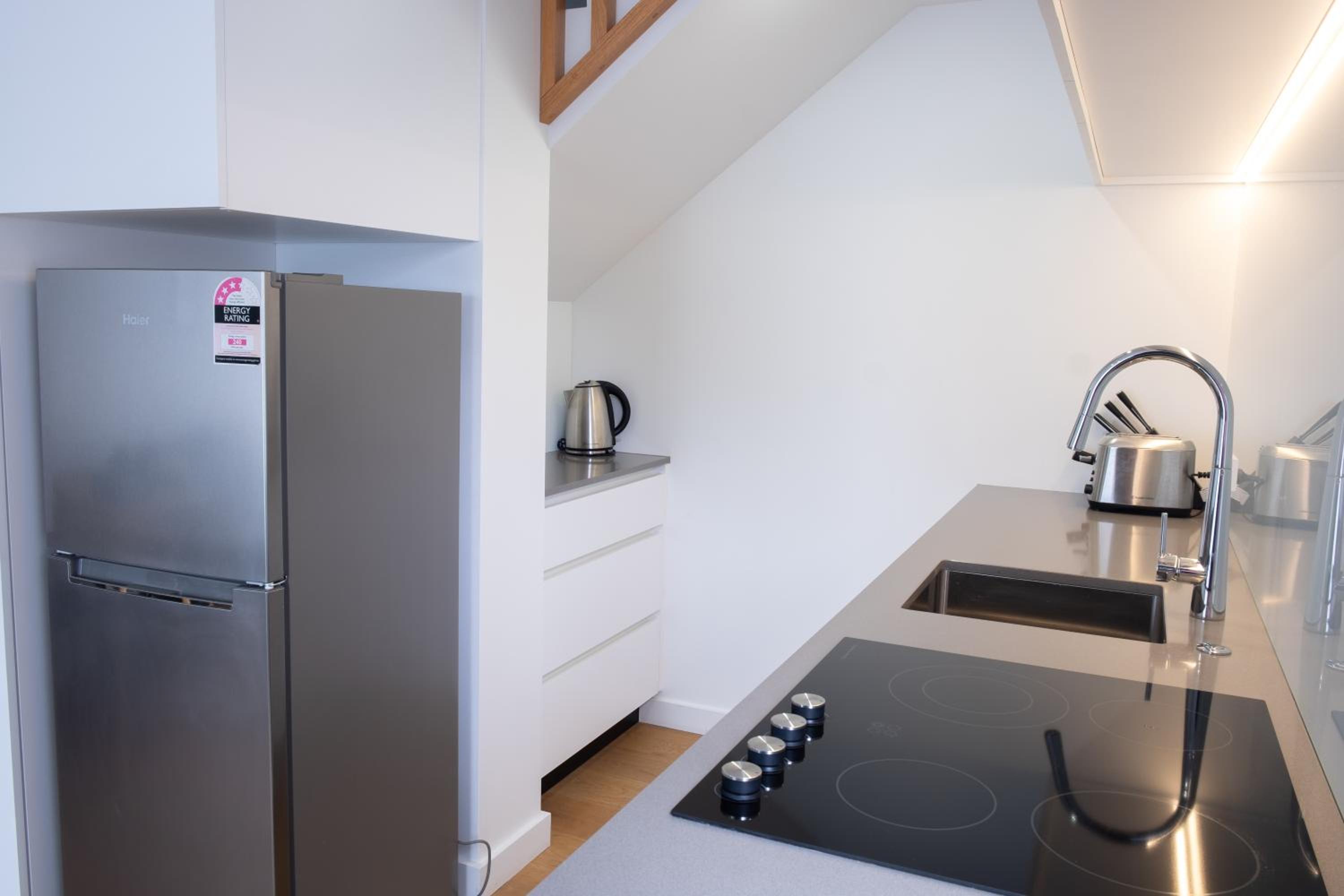 One-Bedroom Apartment - Photo 3