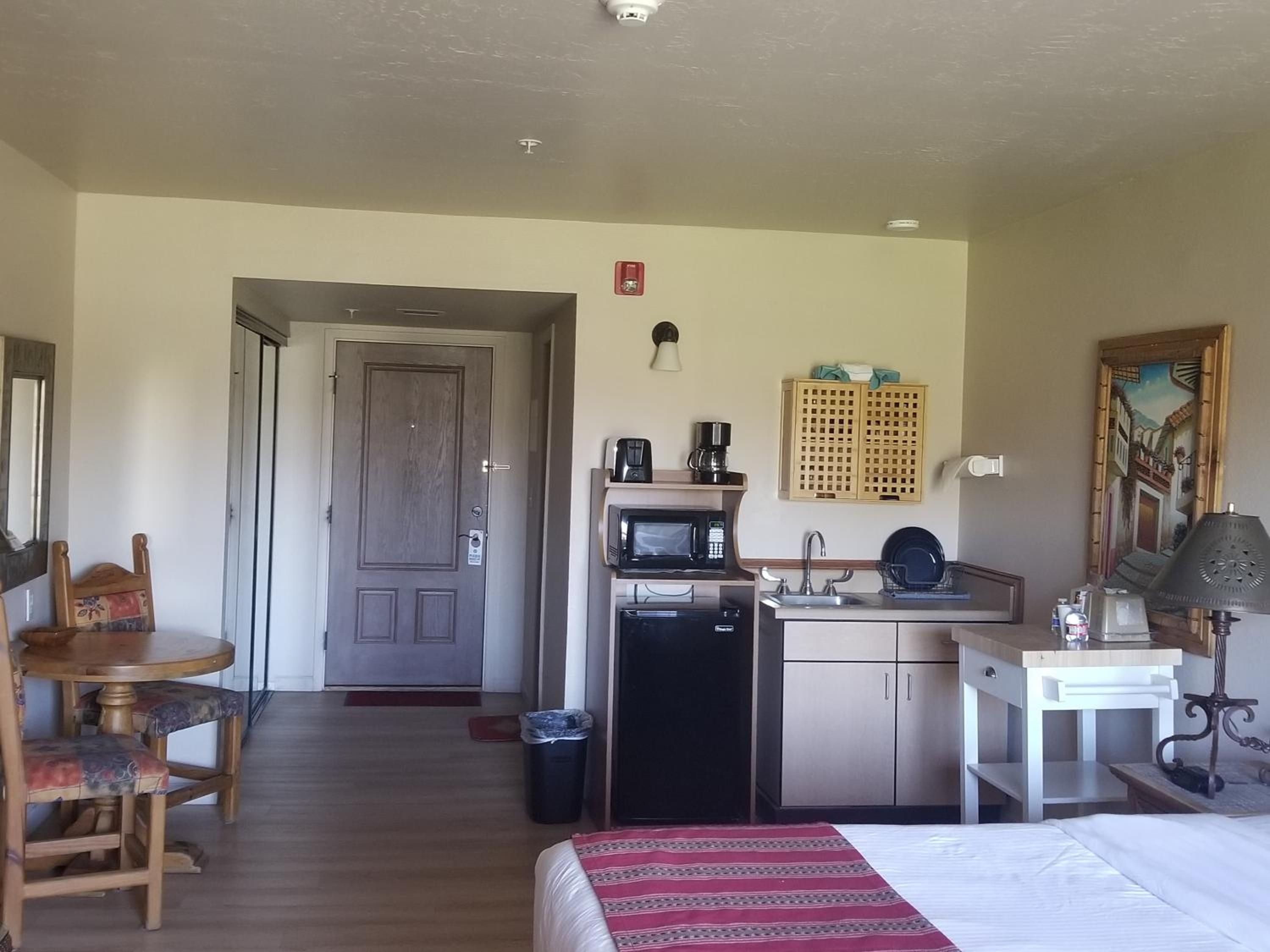 Deluxe King Room photo 1