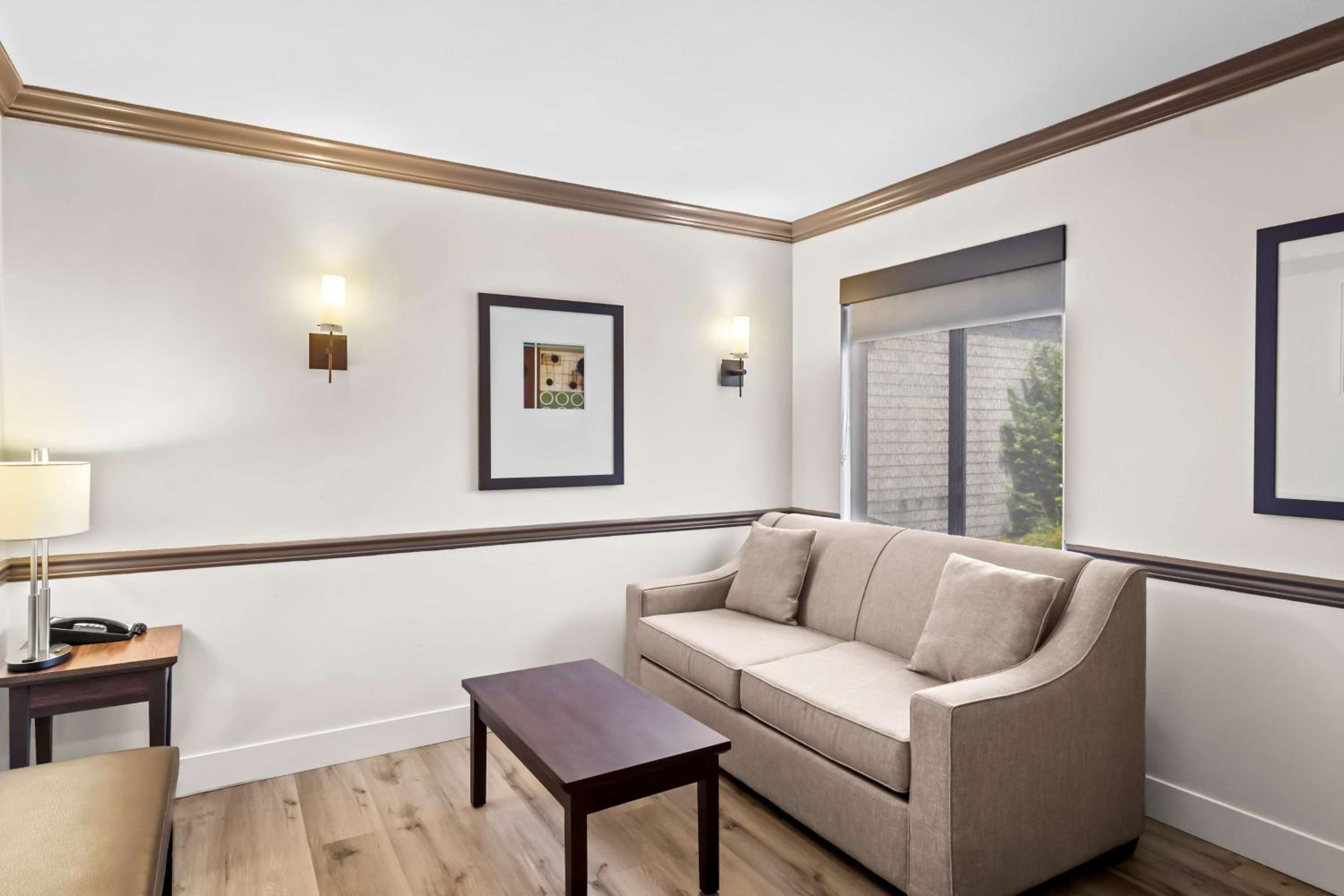 King Room - Disability Access/Non-Smoking - Photo 3