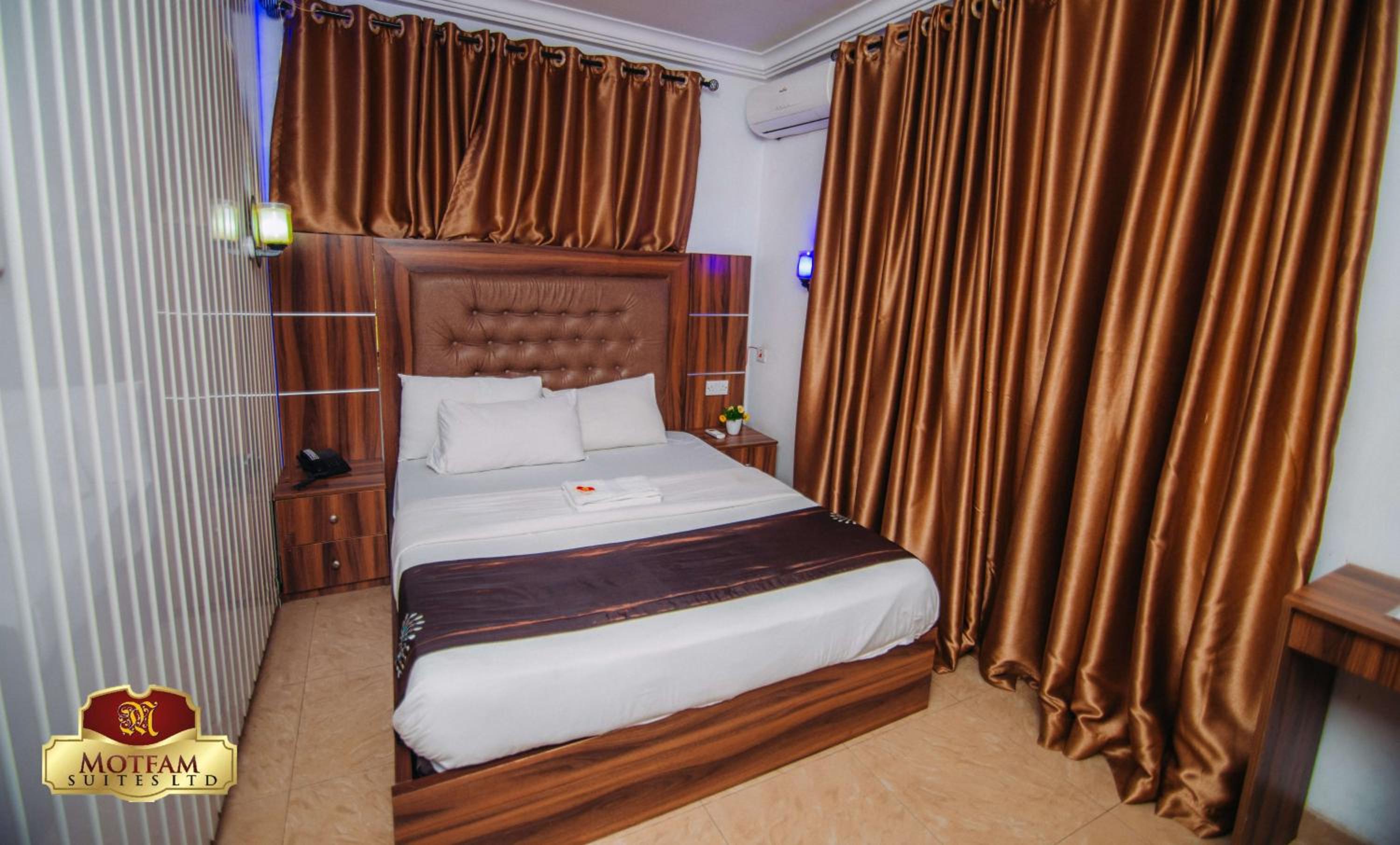Deluxe Queen Room