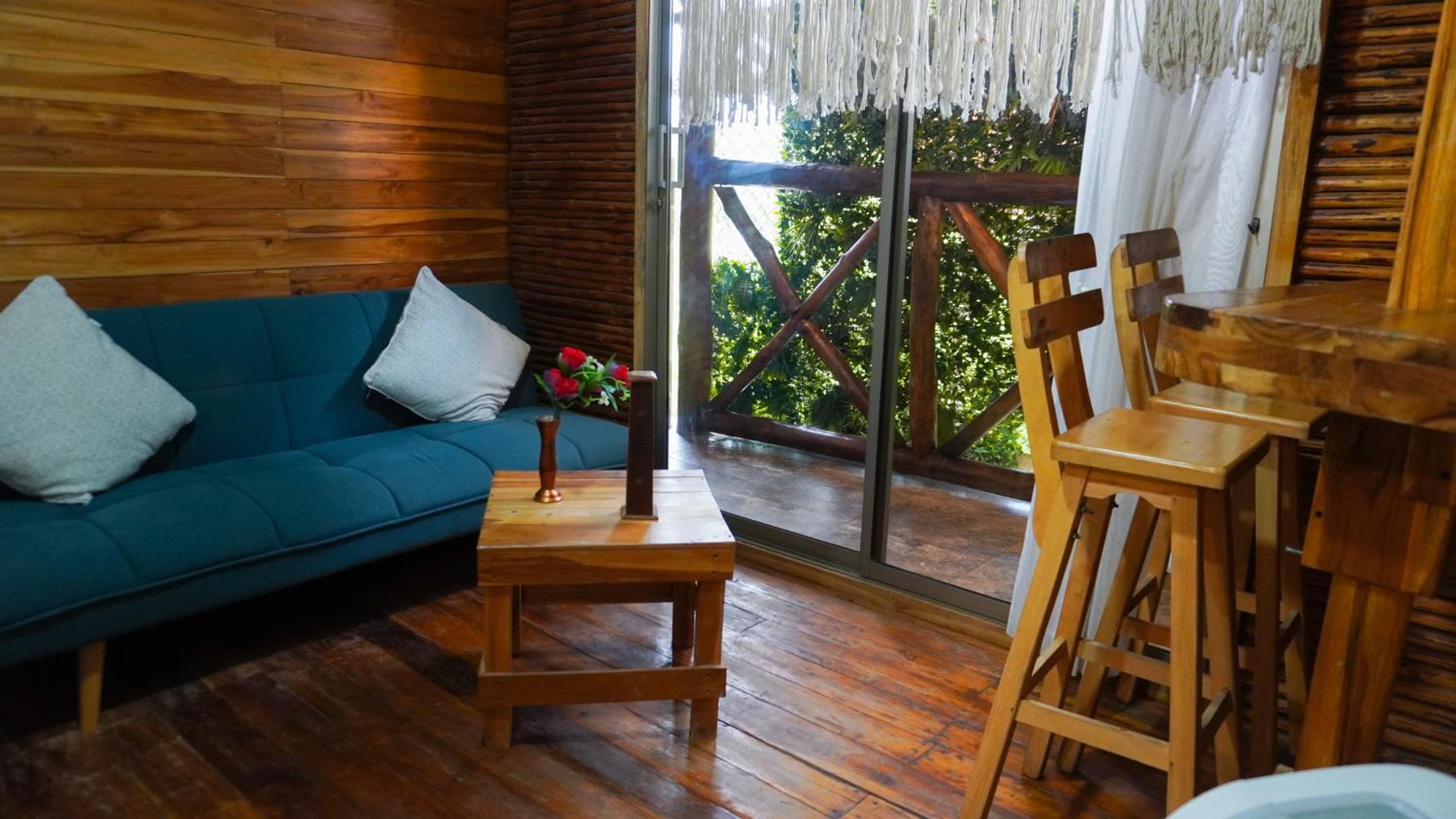 Deluxe Double Room with Balcony photo 2