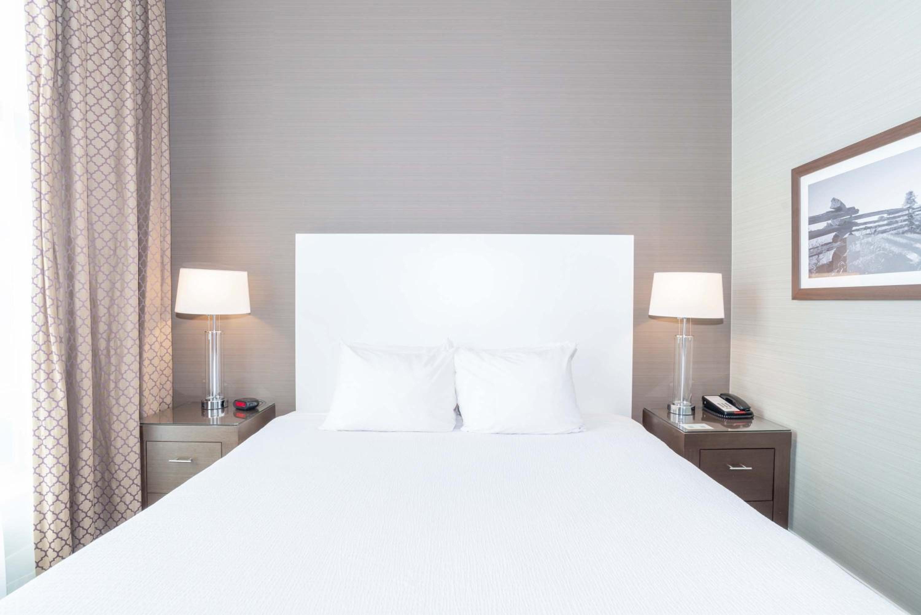 Family Suite, 1 King Bed, Bunk Beds, Kitchenette photo 3
