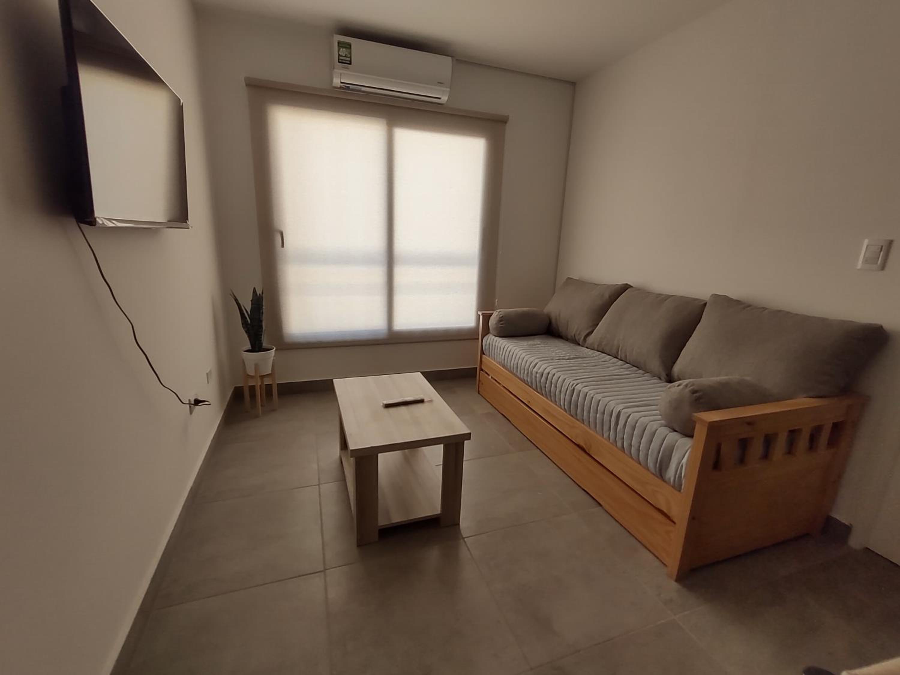One-Bedroom Apartment photo 1