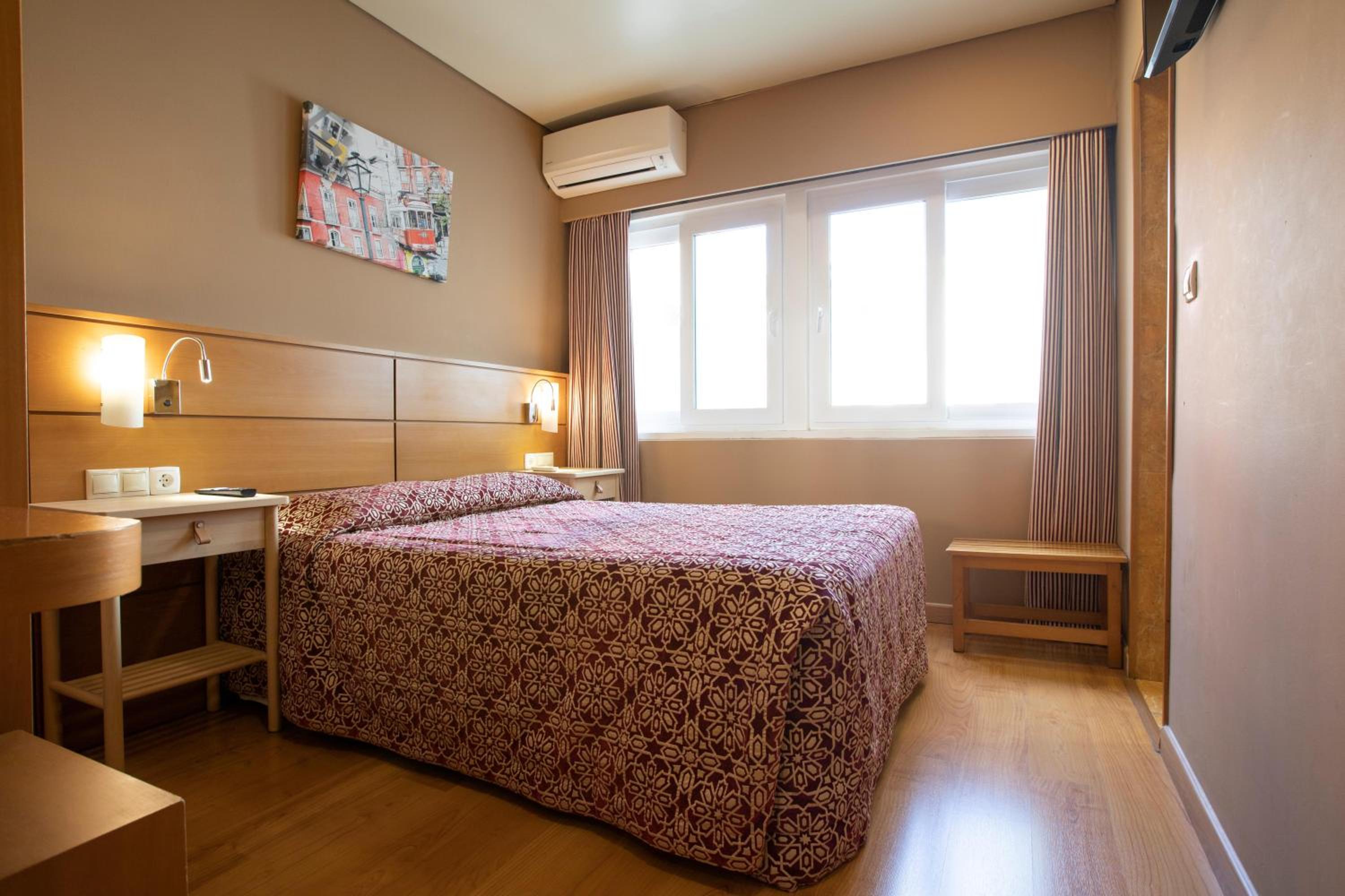 Double Room - Photo 2