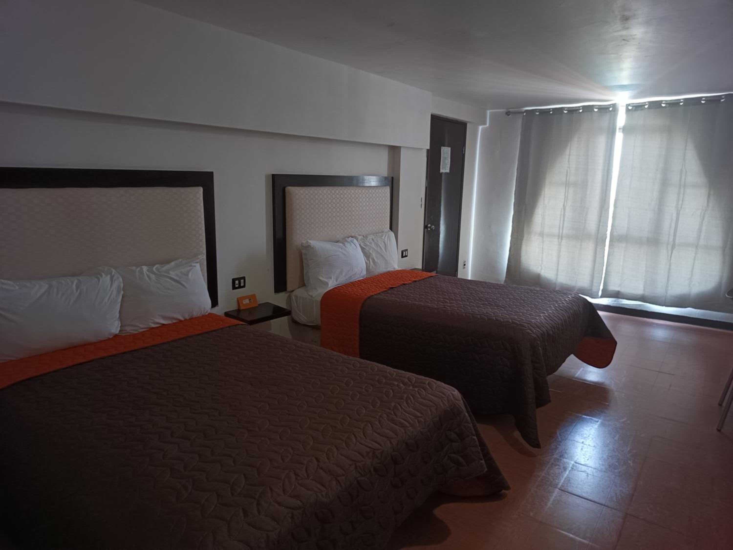 Double Room With Two Double Beds with Sea View photo 2