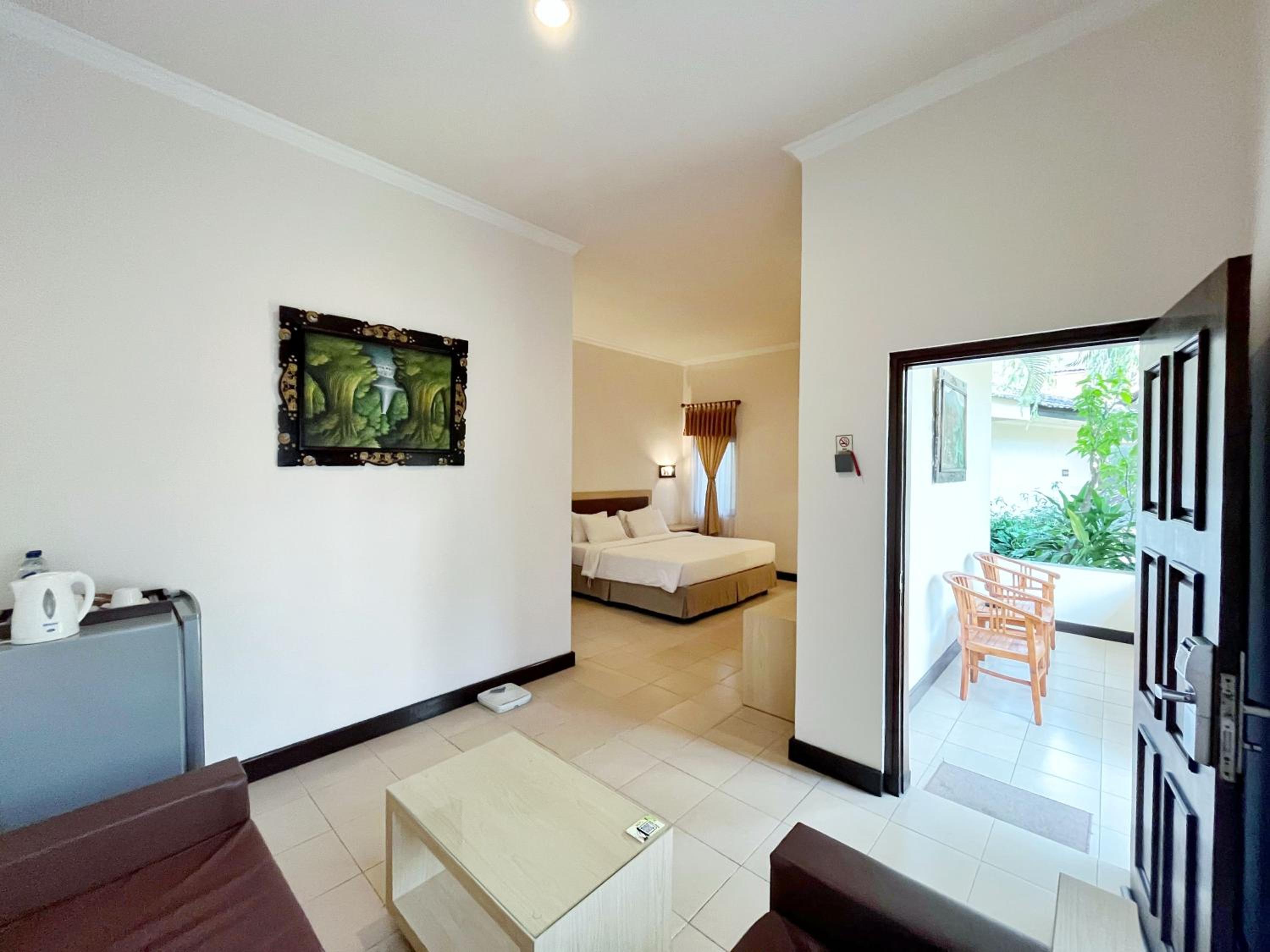 Garden Suite - King Room photo 2