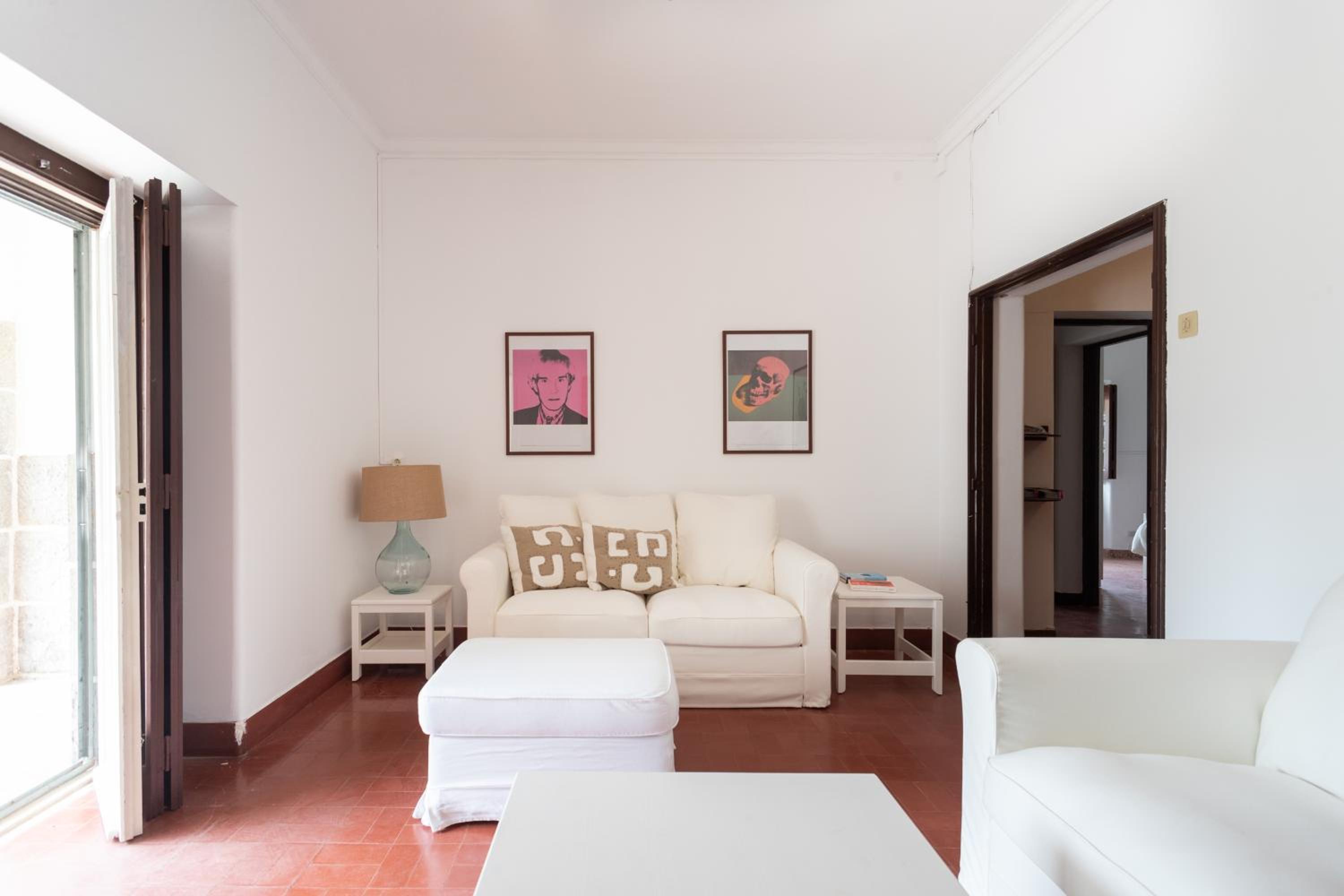 Grande Apartamento de Três Quartos com Piscina Privada