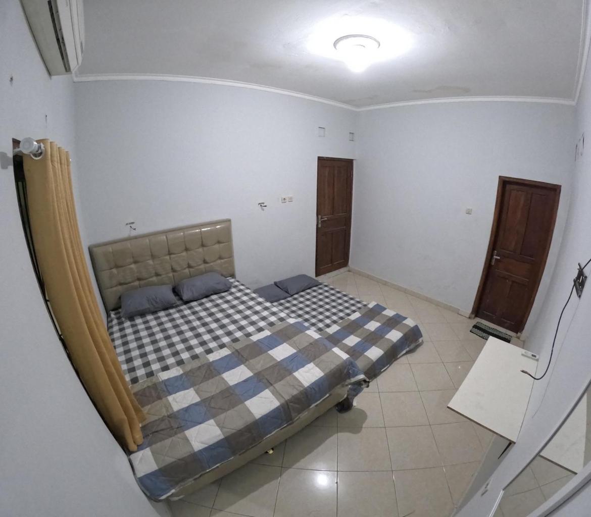 Three-Bedroom House photo 1