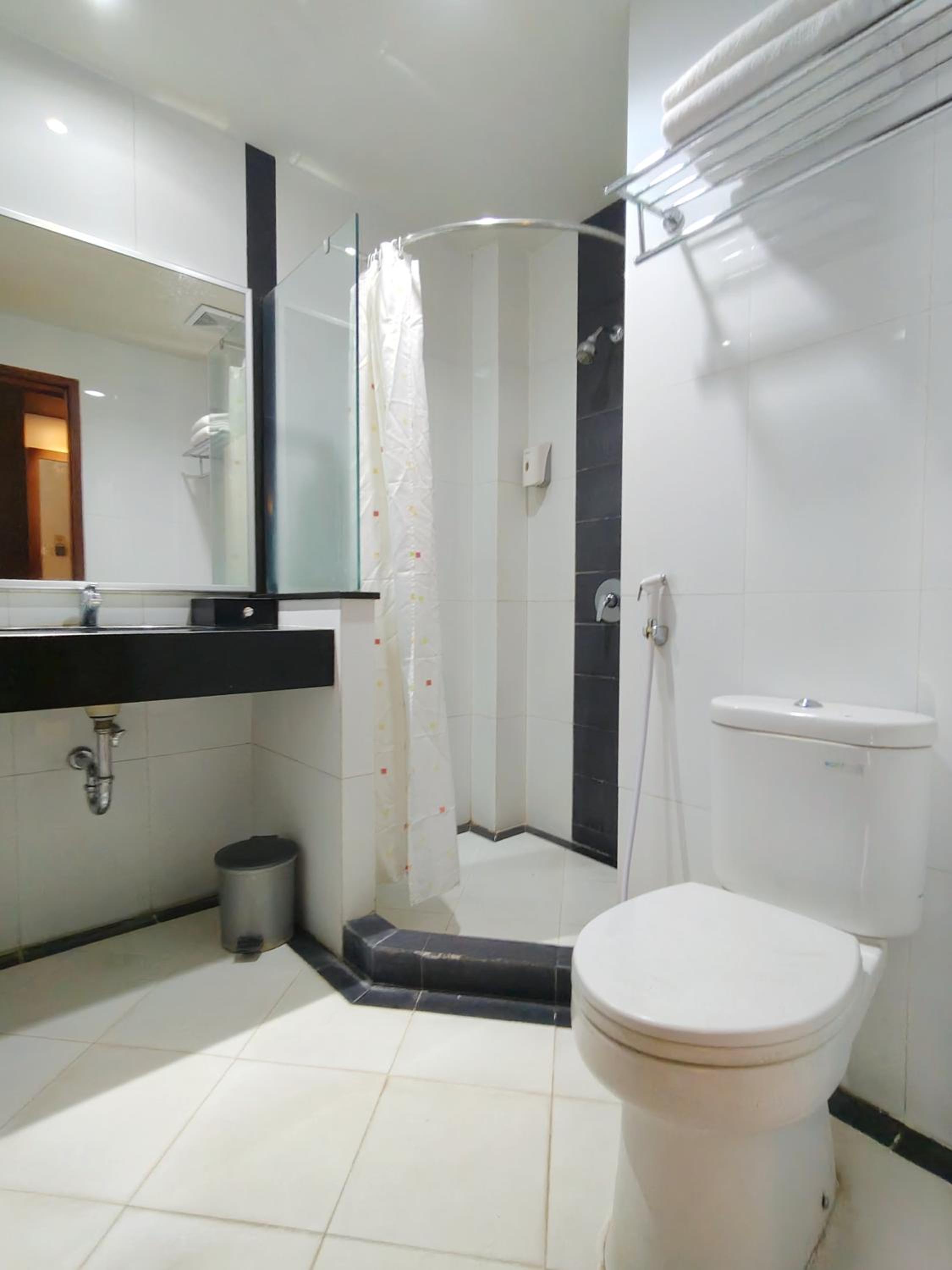 Deluxe King Room photo 2