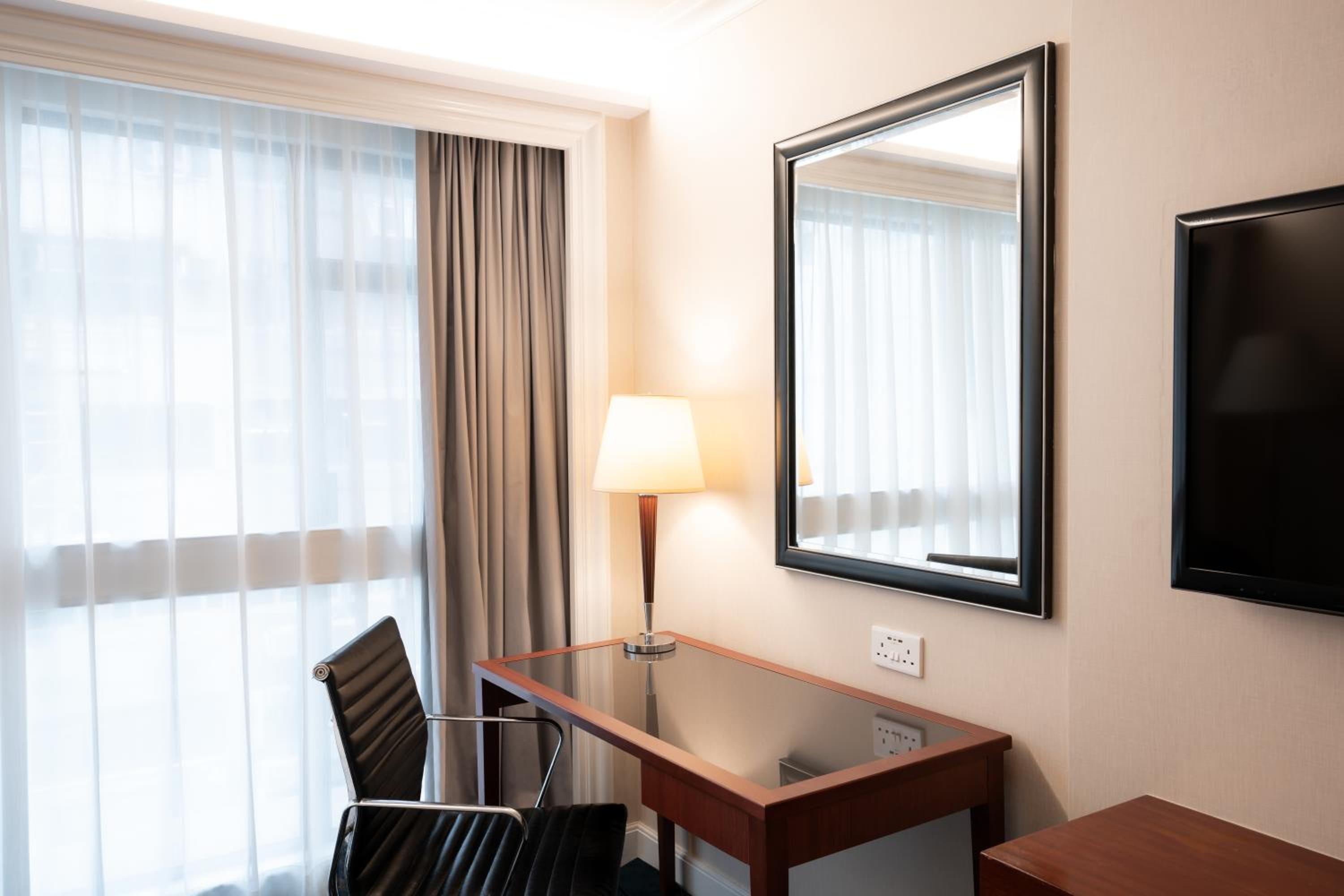 Premium King Room