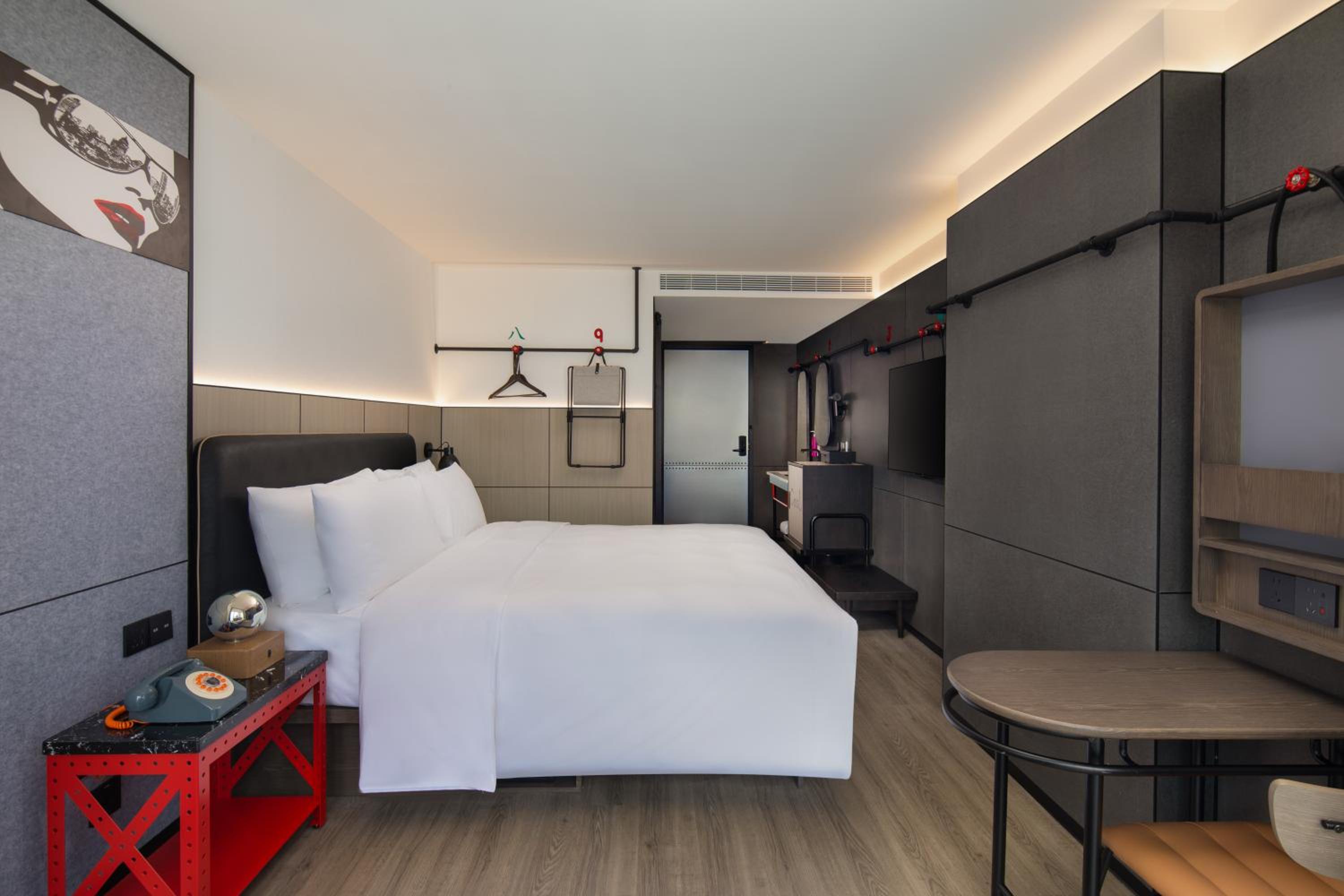 Standard King Room