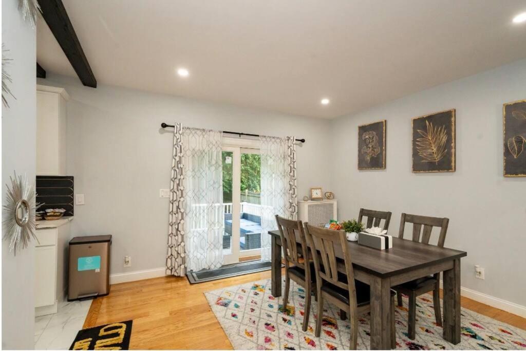 Three-Bedroom Apartment photo 3