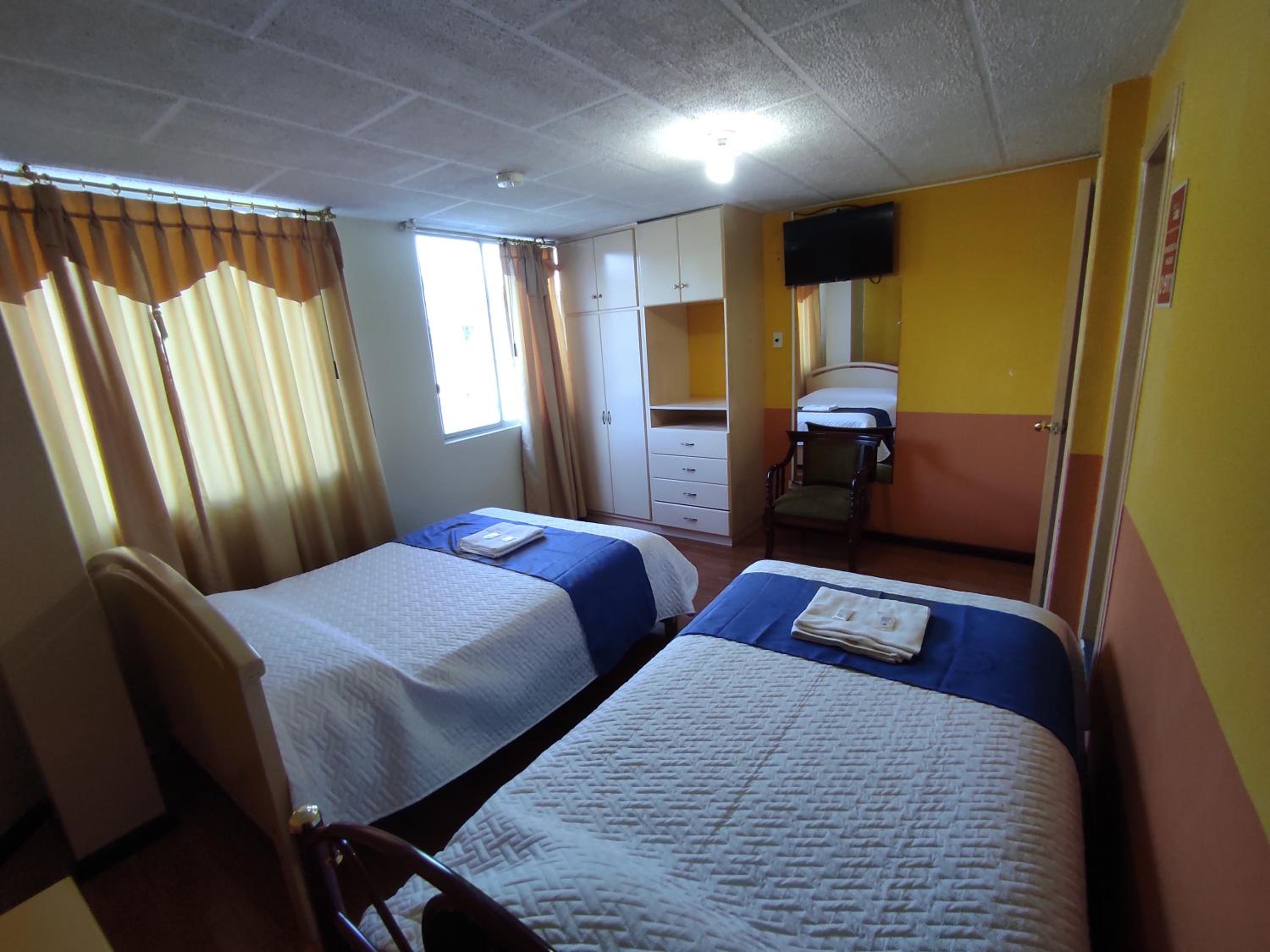 Twin Room with Private Bathroom