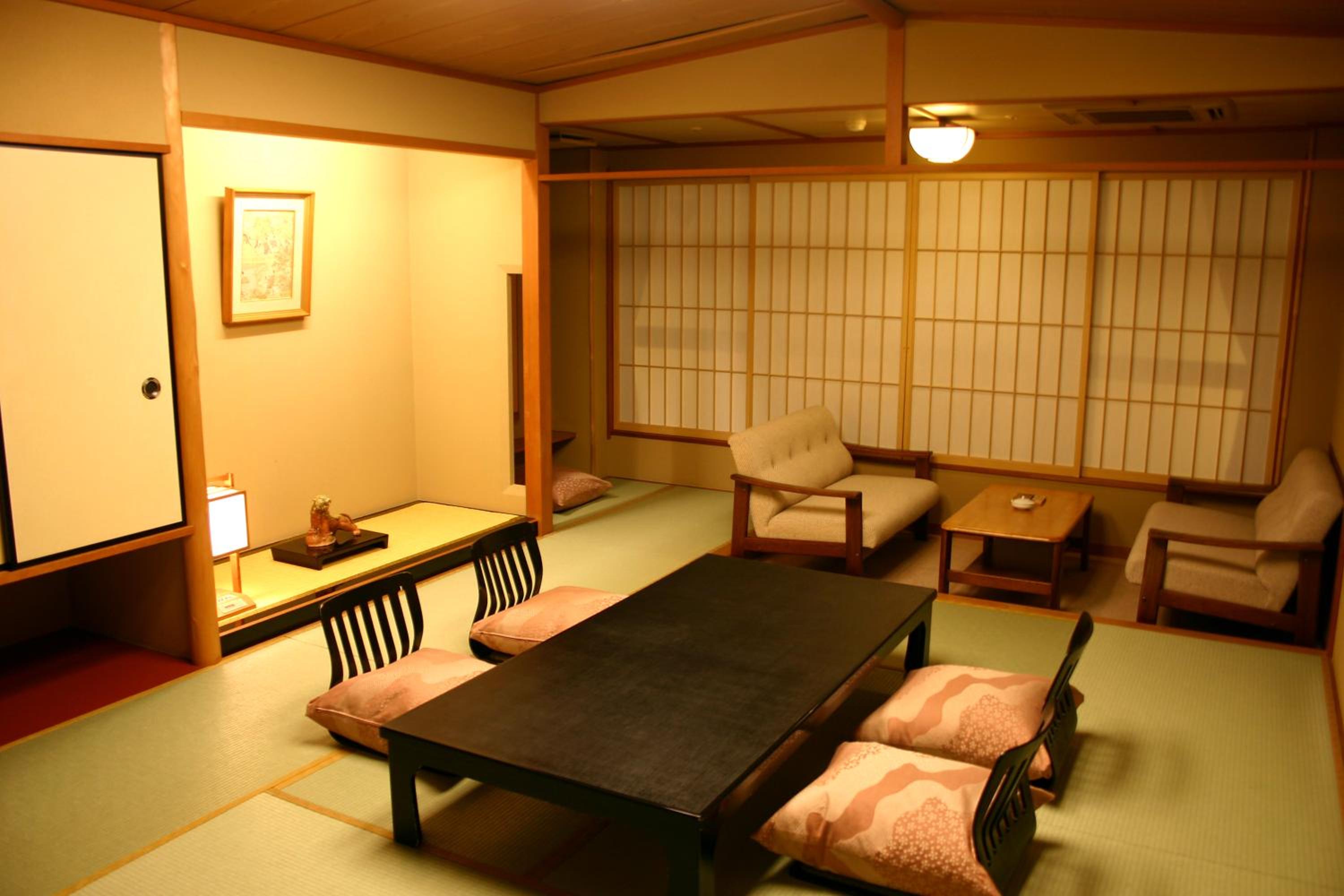  Standard Japanese-Style Room - Photo 2