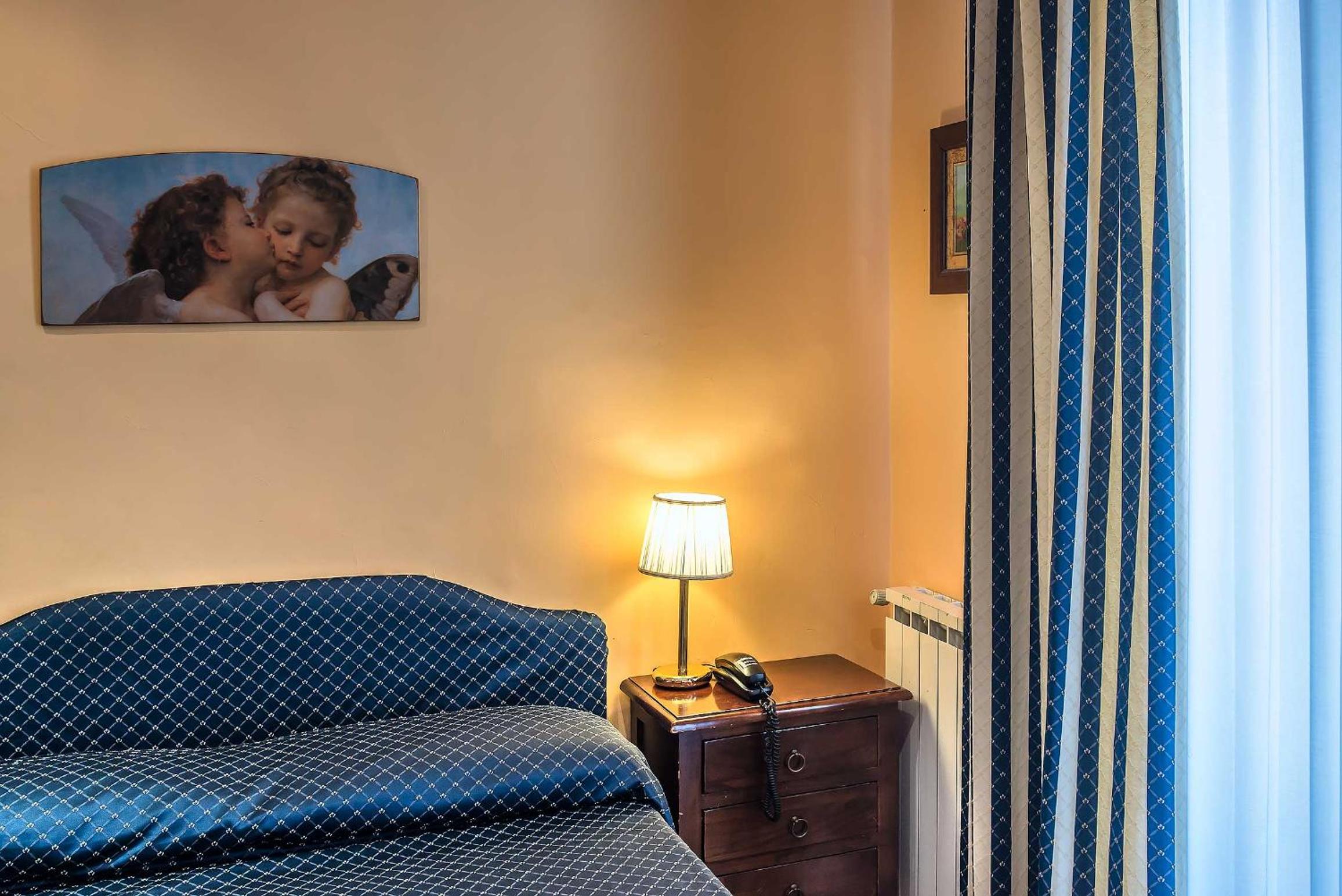 Double or Twin Room photo 3