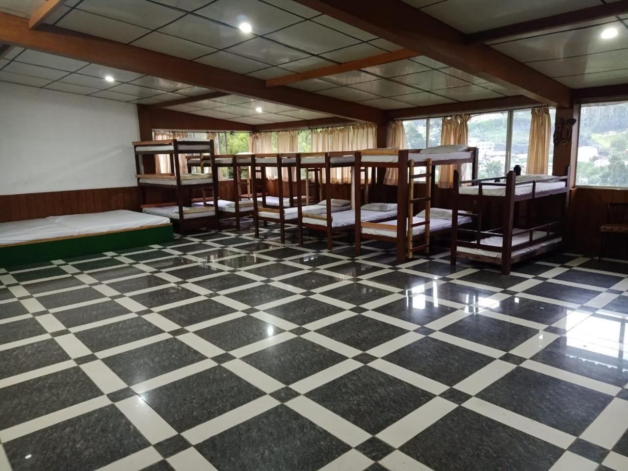 Mixed Dormitory Room