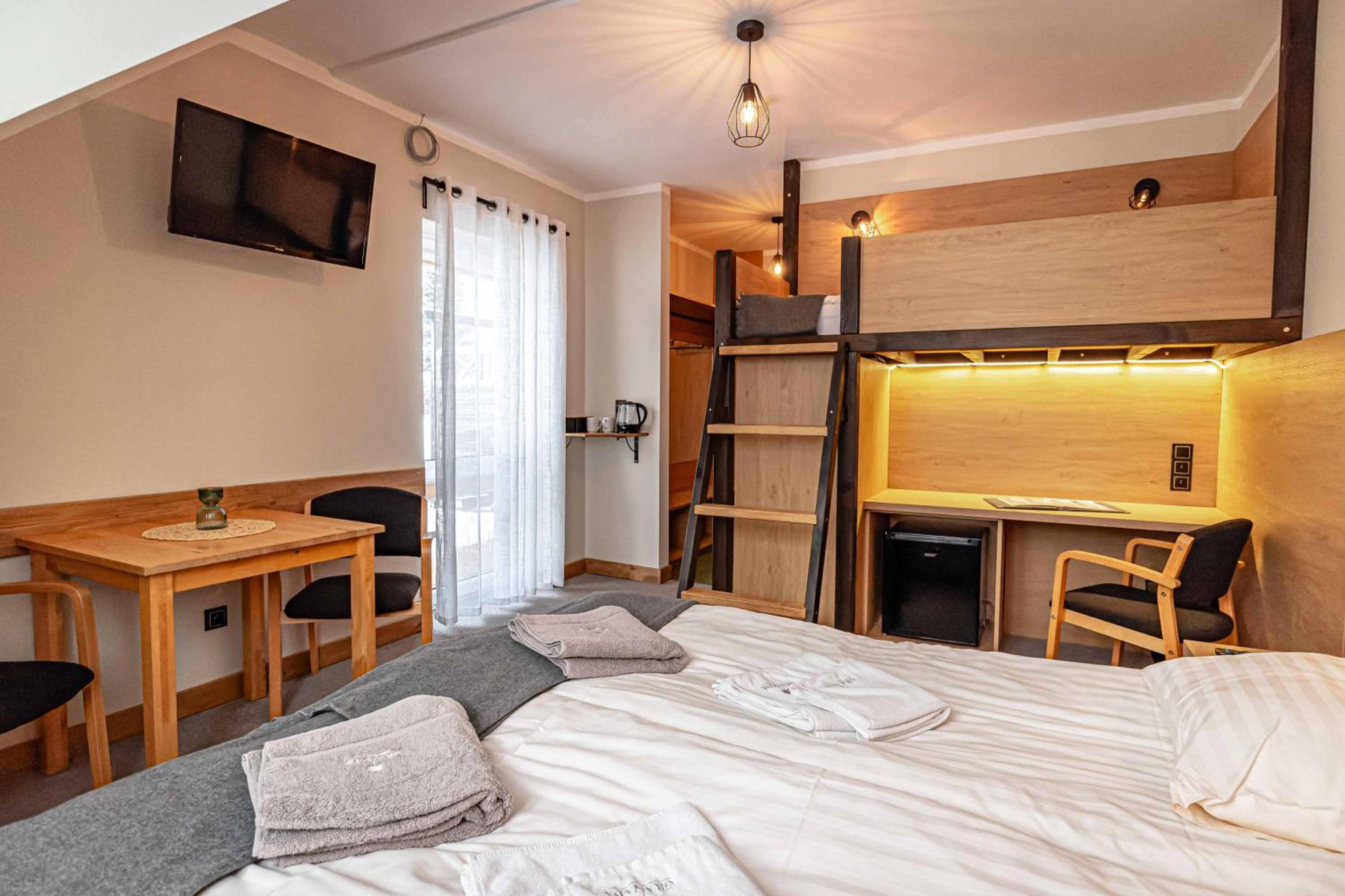 Comfort Triple Room