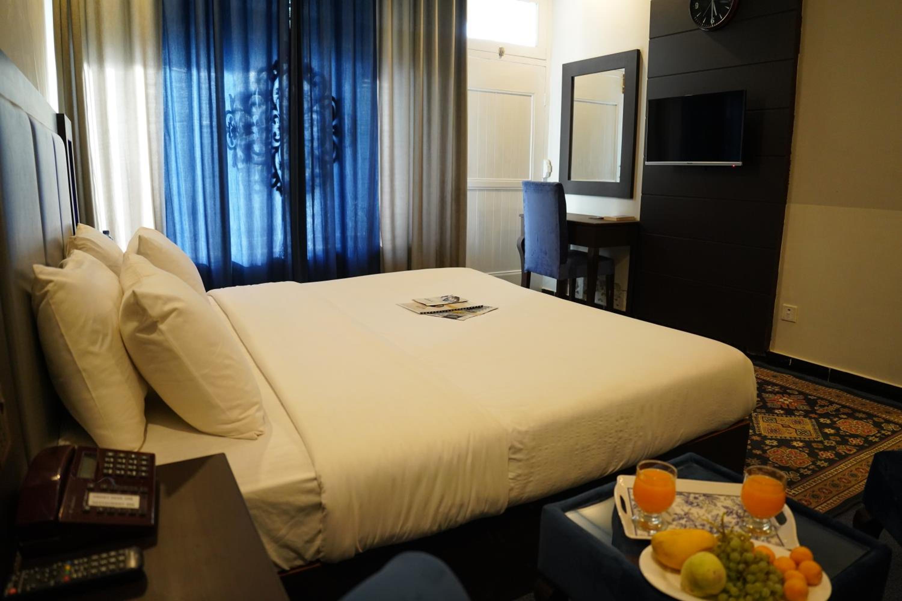 Double Or Twin Room With Mountain View