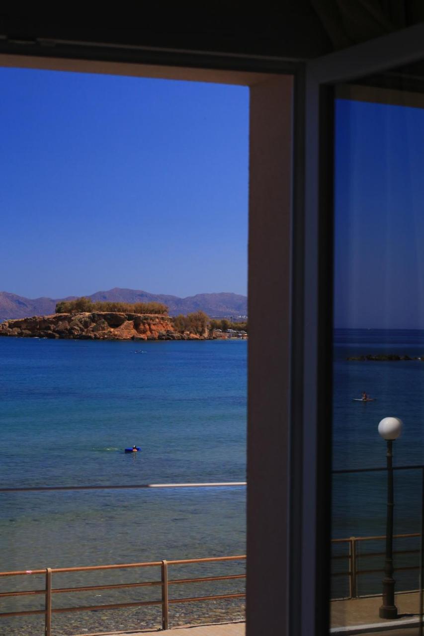 Two-Bedroom Apartment with Balcony and Sea View photo 2