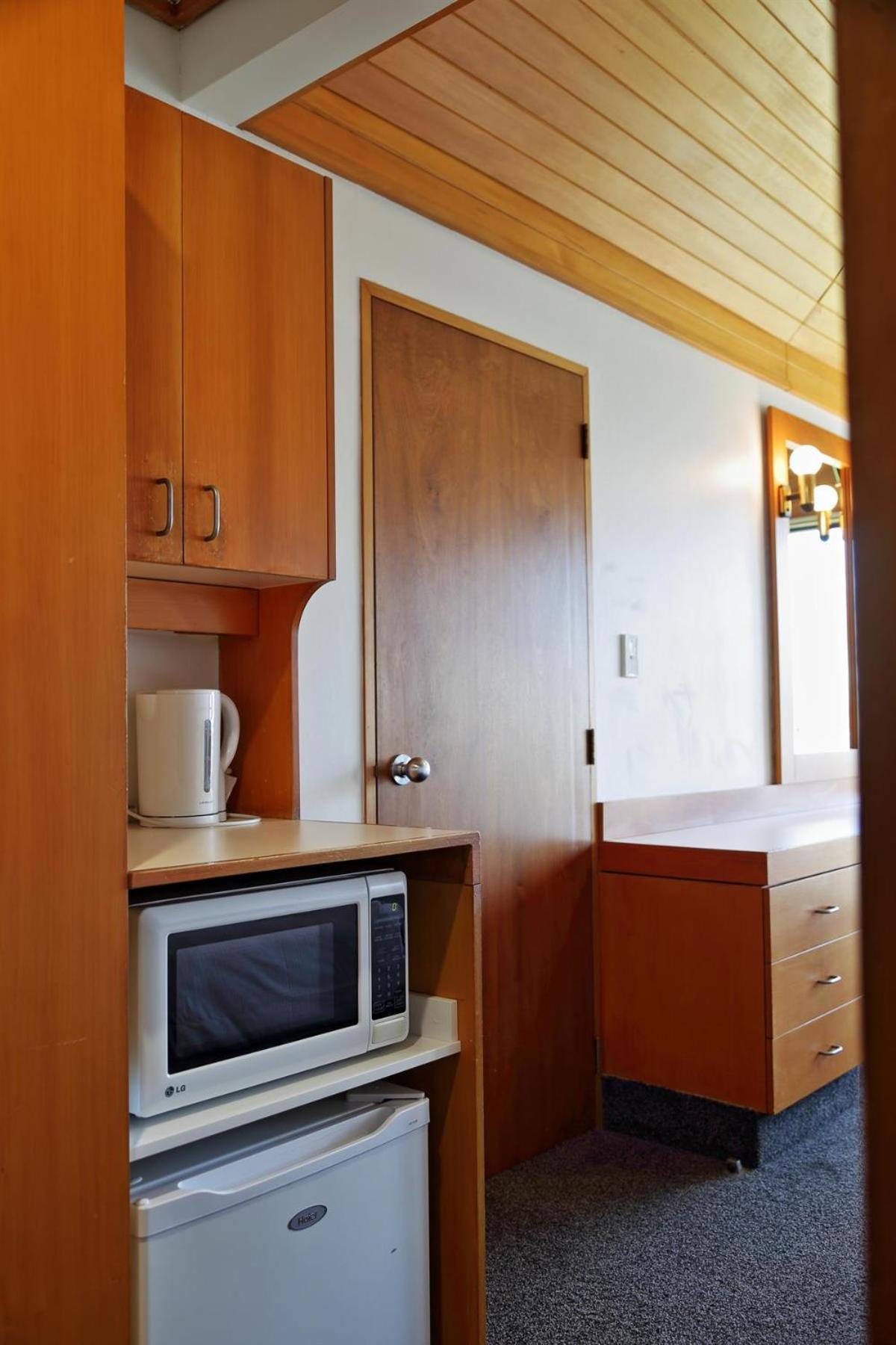 Triple Room with Balcony - Photo 2