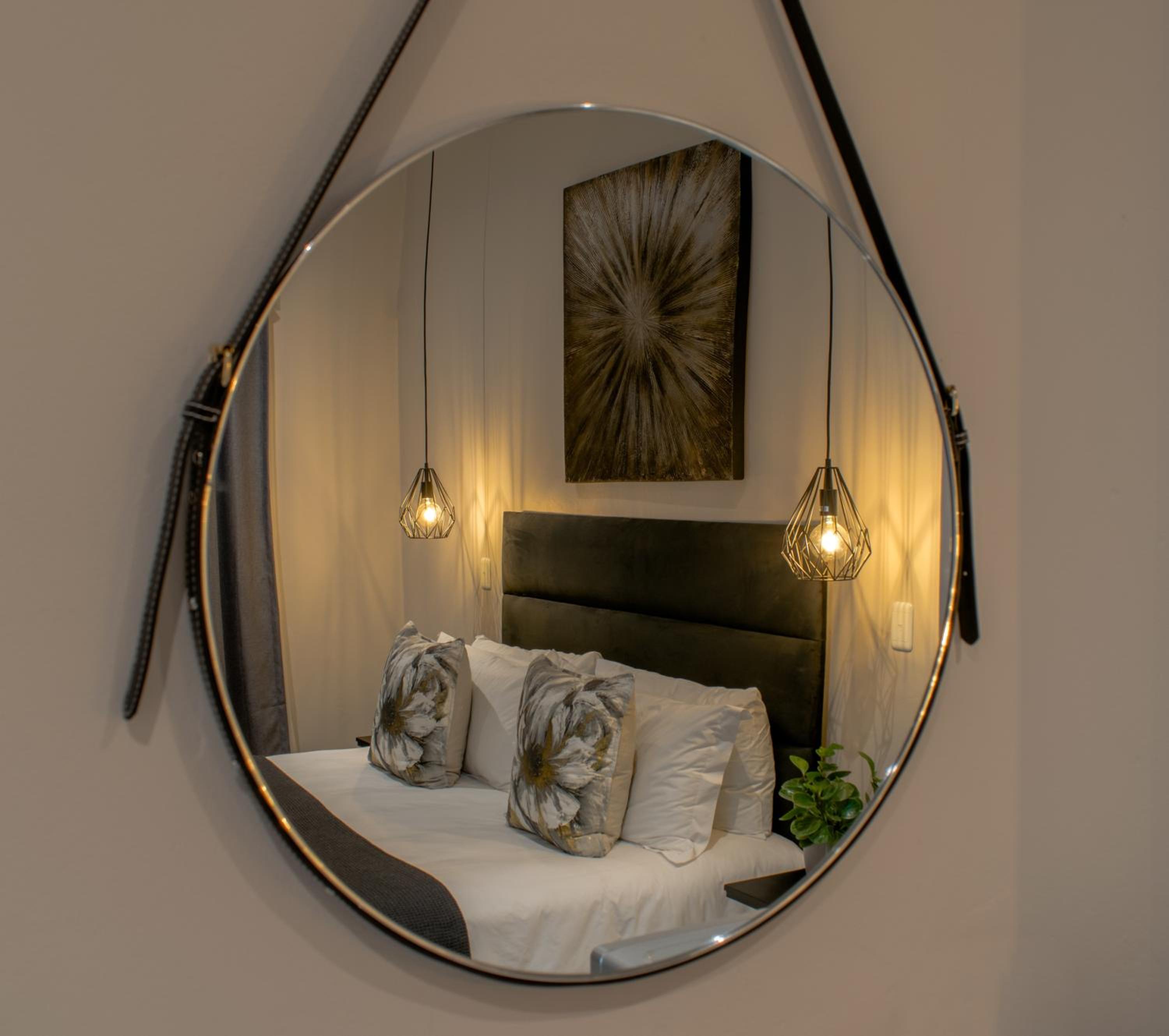 Standard King Room - Photo 4
