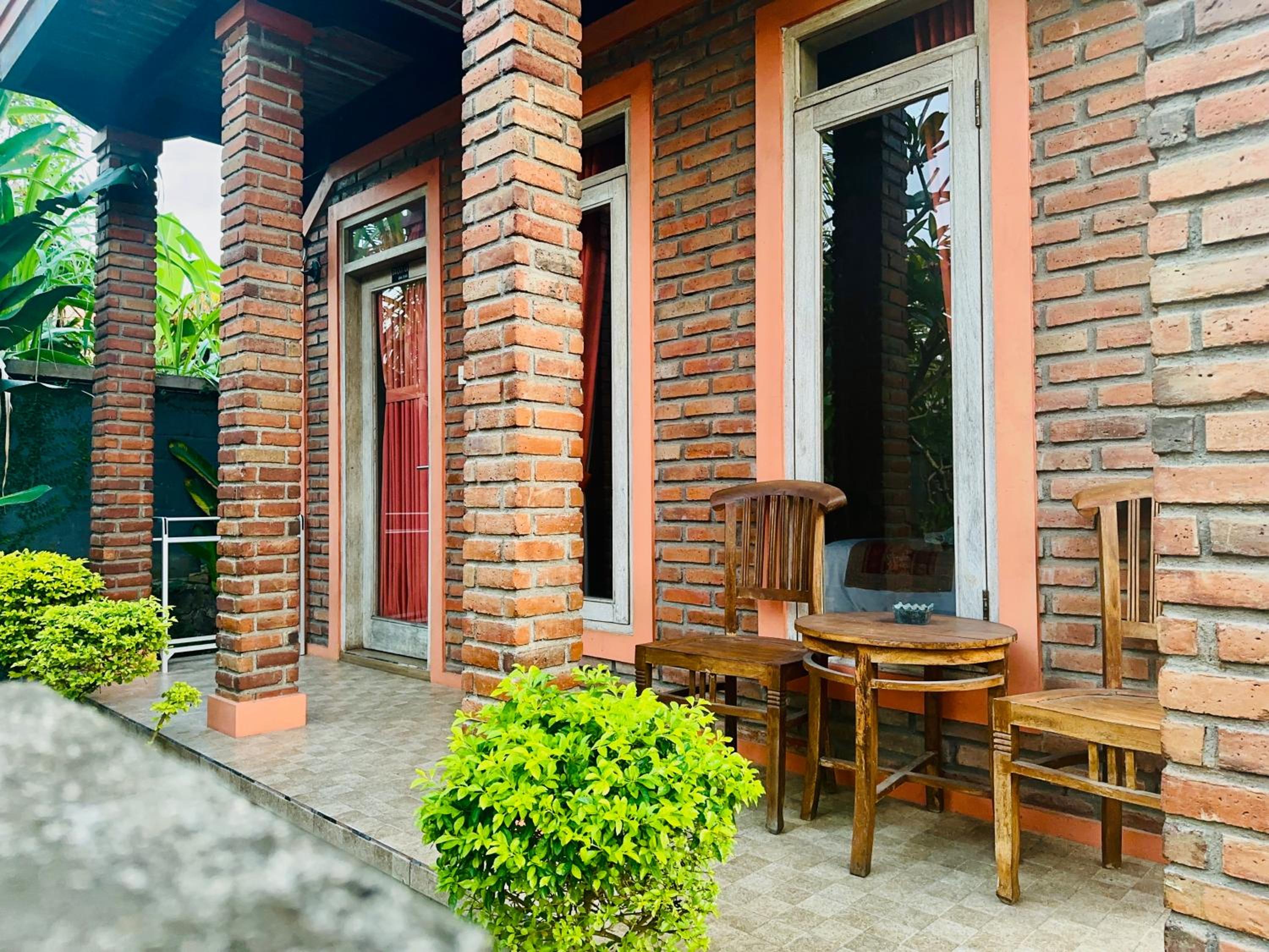 Double Room with Balcony (2 Adults + 1 Child) - Photo 4